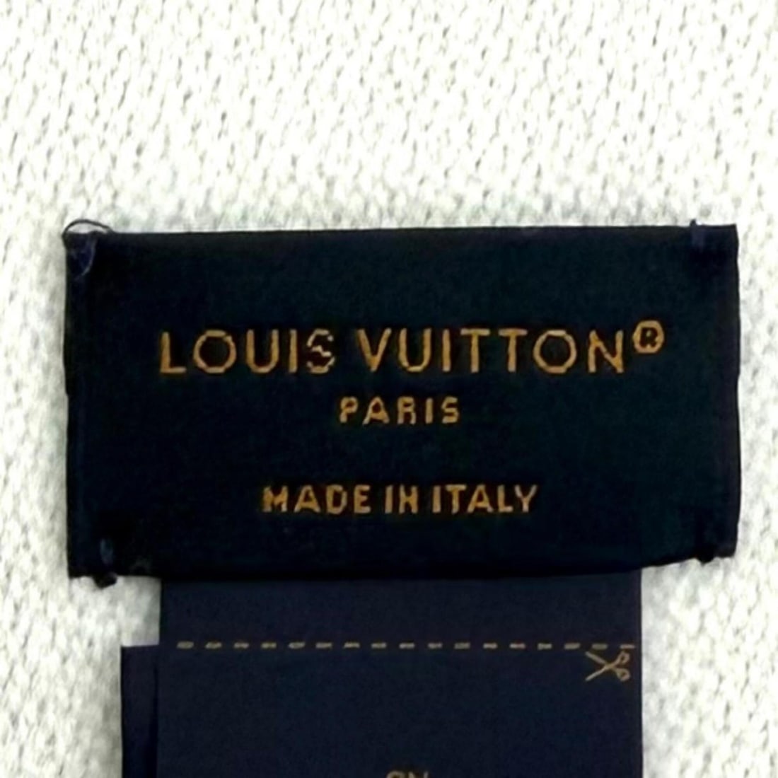 Louis Vuitton Taiga Multicles M30500 Key Case - 7