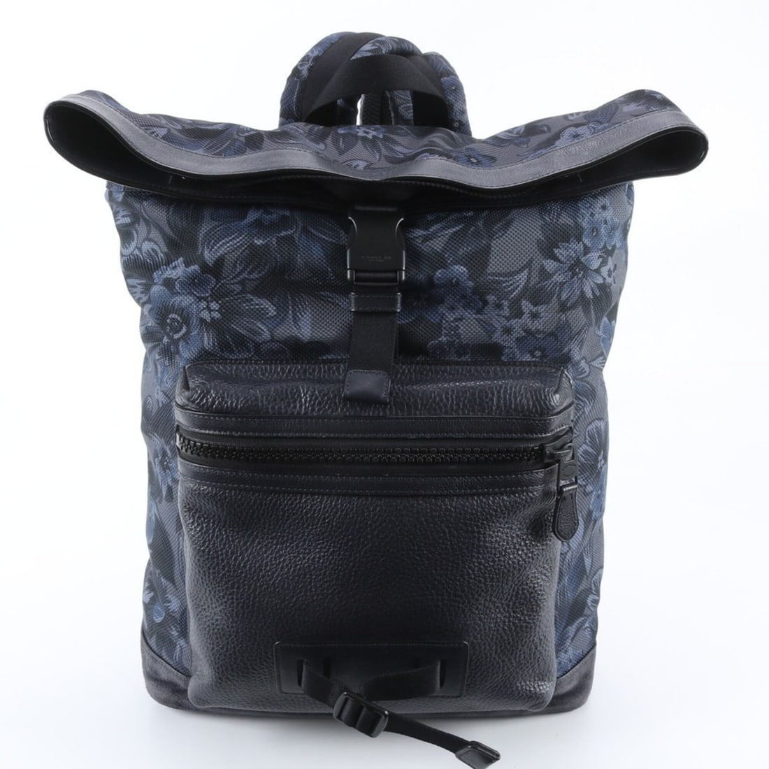Coach Floral Hawaiian Print Backpack Shoulder Bag Navy Men's: --- Catalog ---Category: SizeSize (HxWxD): 40cm x 32cm x 10cm / 15.74'' x 12.59'' x 3.93''Category: DesignType: Backpack, Shoulder bagColor: NavyGender: MenMaterial: Leather , Nylon Category: GeneralM