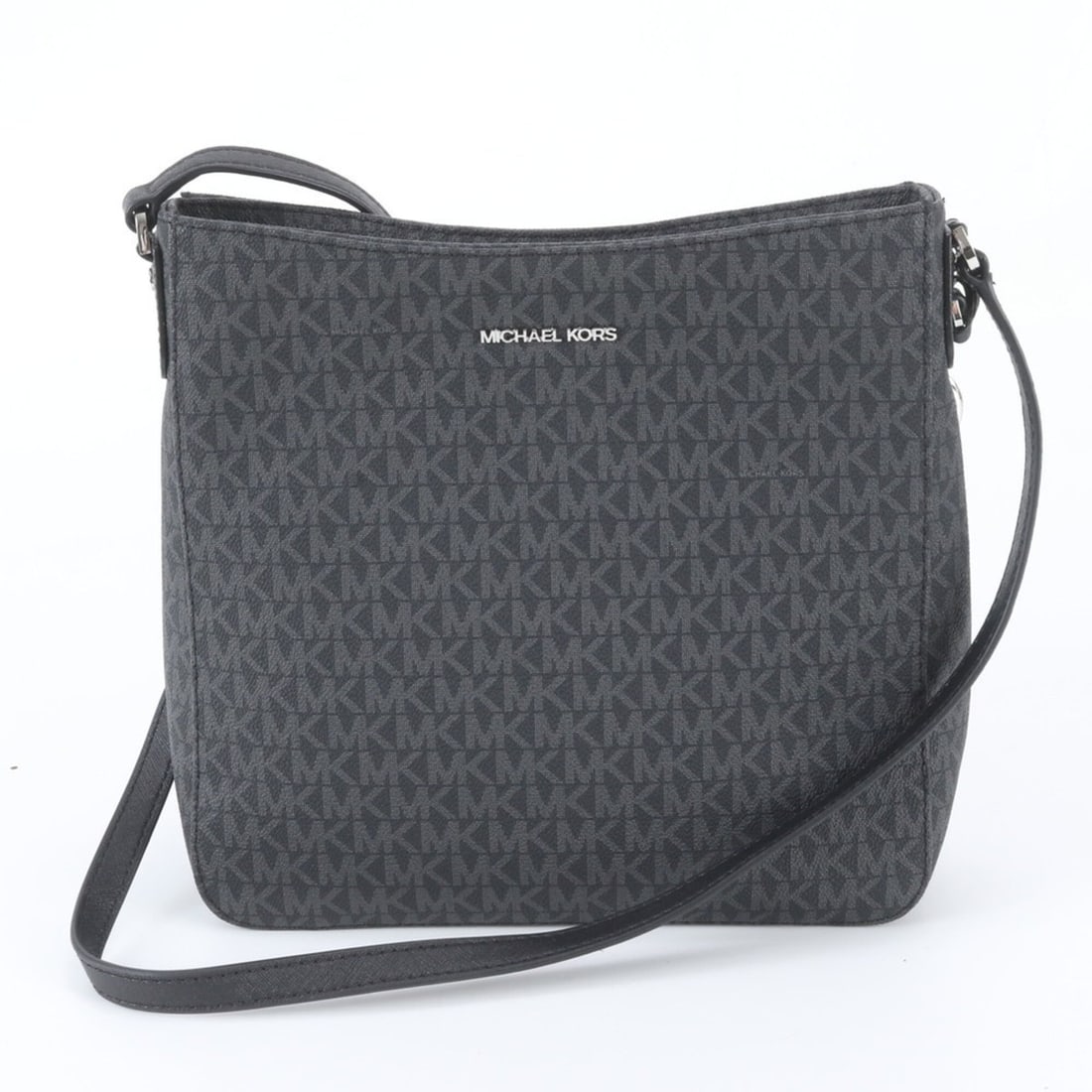 Michael Kors MK Logo Monogram Leather Shoulder Bag Crossbody Black Women's: --- Catalog ---Category: SizeSize (HxWxD): 25cm x 26cm x 7cm / 9.84'' x 10.23'' x 2.75''Category: DesignType: Crossbody bag, Shoulder bagColor: BlackGender: WomenMaterial: Leather , Coated canvas Cate