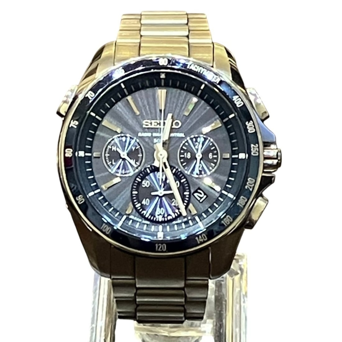 Seiko Brightz Watch, Total Weight 83.9g, Titanium, Solar Powered, Blue Dial, 8B82-0AN0: --- Catalog ---Category: SizeWrist Size: 17cm / 6.69''Case Diameter: 40.6mm / 1.6''Category: DesignType: WristwatchGender: MenColor (Dial): BlueMaterial (Band): TitaniumMaterial (Case): TitaniumCatego
