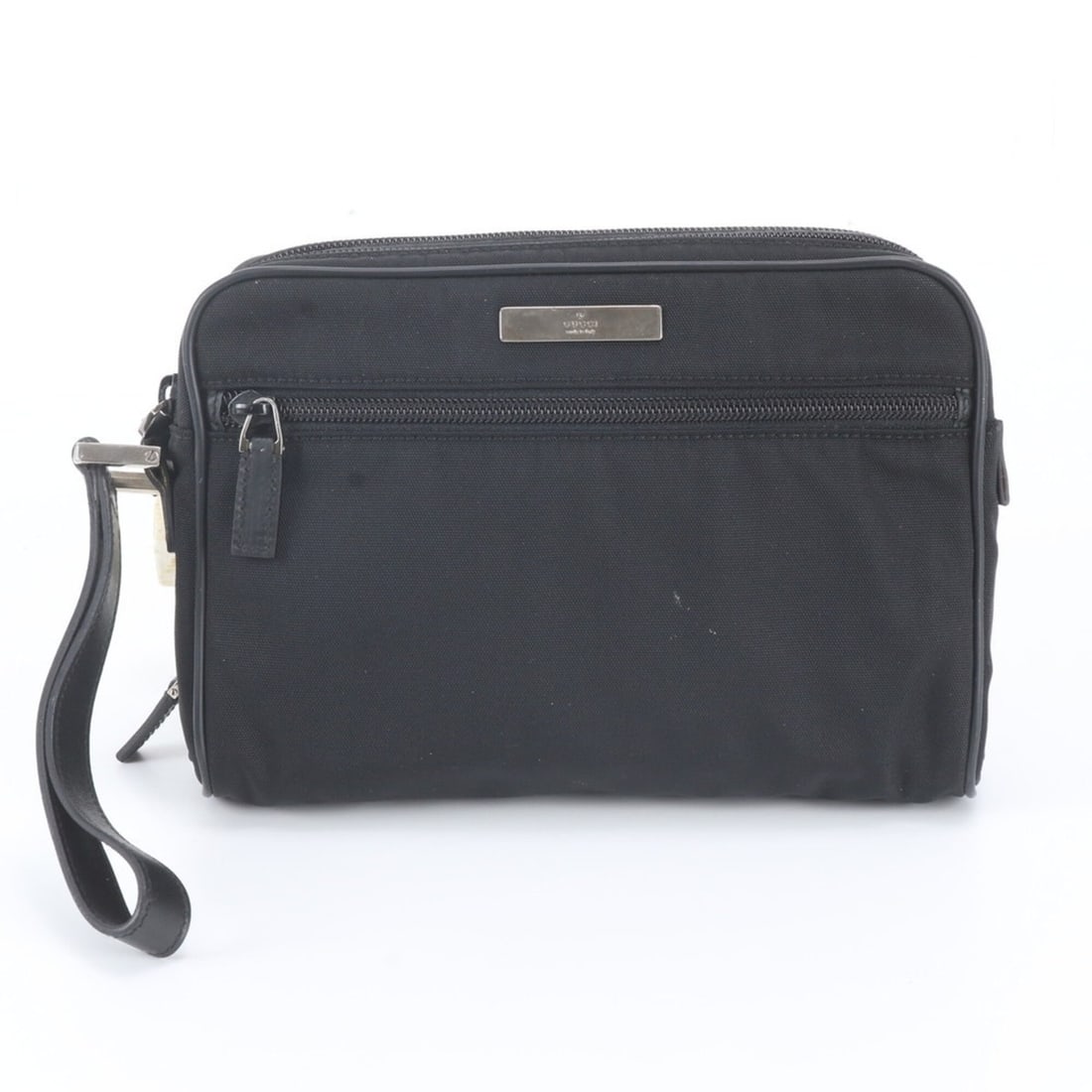 Gucci 018 1607 Leather Second Bag Clutch Pouch Business Black Men's: --- Catalog ---Category: SizeSize (HxWxD): 15cm x 22cm x 7cm / 5.9'' x 8.66'' x 2.75''Category: DesignType: Clutch bag, PouchColor: BlackGender: MenMaterial: Leather , Canvas Category: GeneralMPN: 018