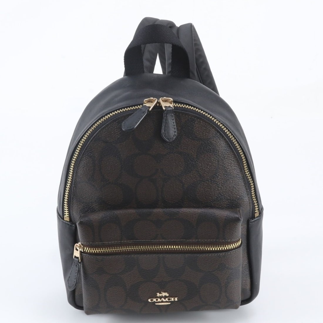 Coach Signature Leather Backpack, Rucksack, Shoulder Bag for Women: --- Catalog ---Category: SizeSize (HxWxD): 23cm x 18cm x 9cm / 9.05'' x 7.08'' x 3.54''Category: DesignType: Backpack, Shoulder bagColor: Black, BrownGender: WomenMaterial: Leather , Coated canvas Cat