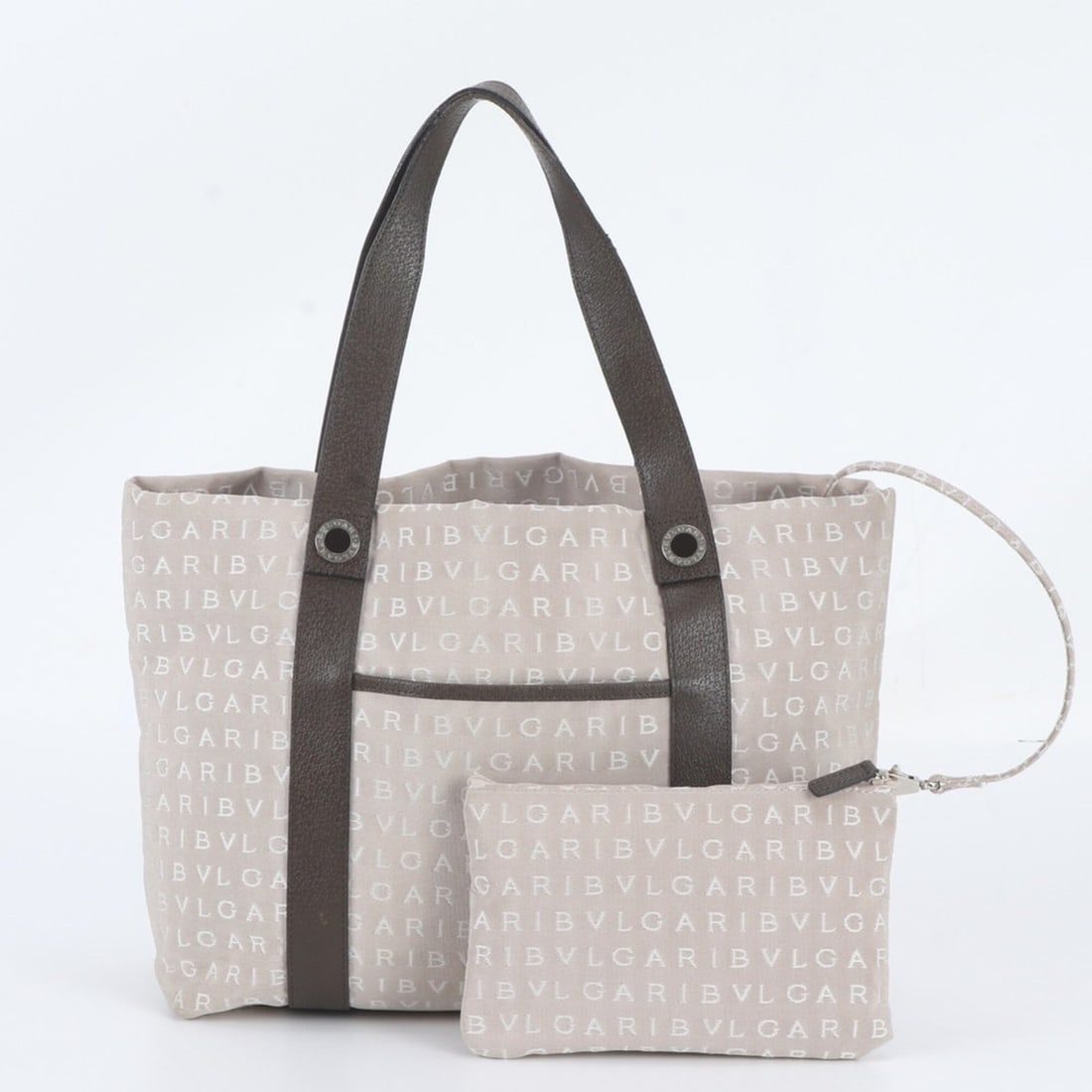 Bvlgari Logo Mania Leather Tote Bag/Shoulder Bag/Handbag with Pouch for Women: --- Catalog ---Category: SizeSize (HxWxD): 26cm x 33cm x 14cm / 10.23'' x 12.99'' x 5.51''Category: DesignType: Handbag, Pouch, Shoulder bag, Tote bagColor: BeigeGender: WomenMaterial: Leather , Canva