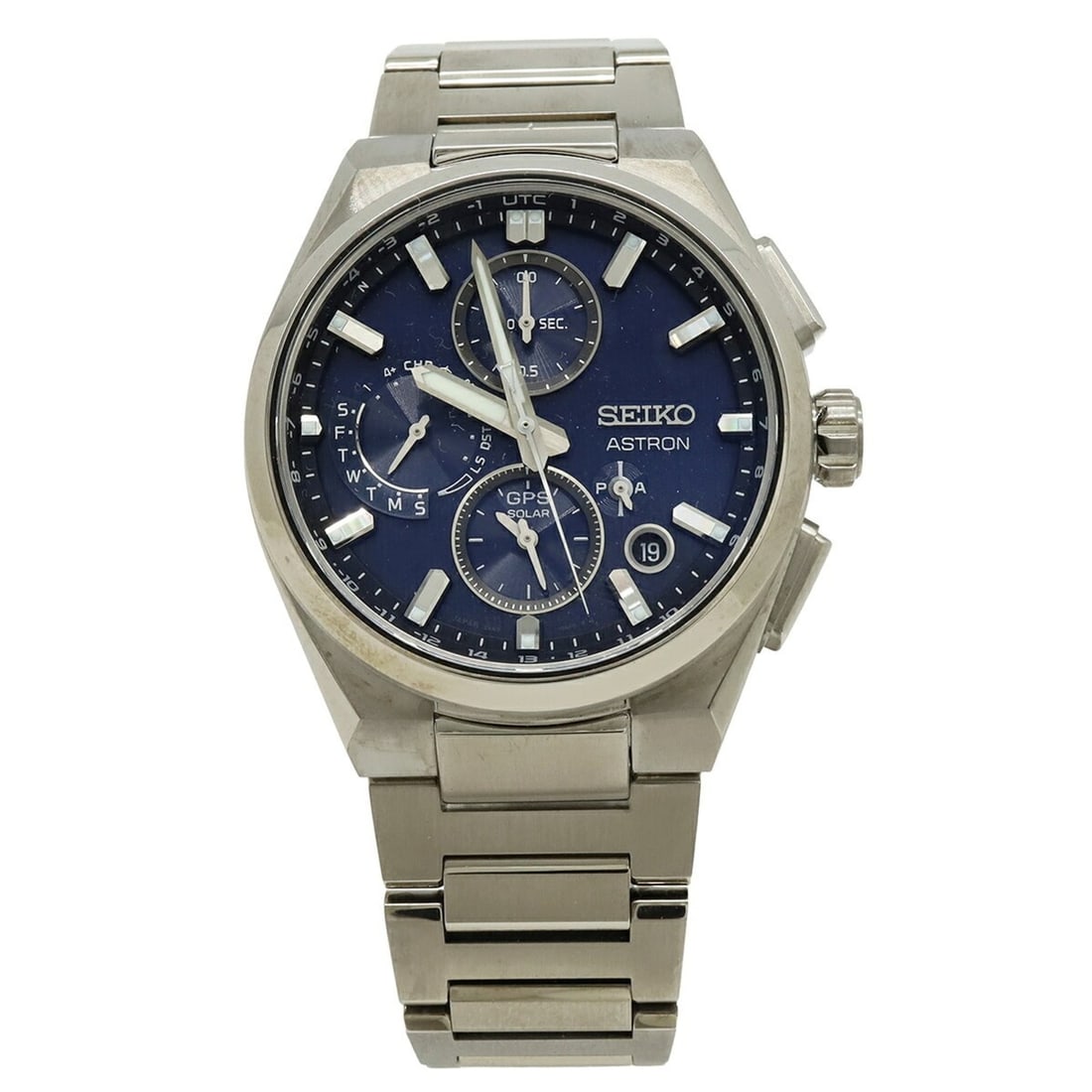 SEIKO Astron Nextar Radio-Controlled Solar Watch, Date Display, Navy Dial, Titanium, Men's Watch: --- Catalog ---Category: SizeWrist Size: 20cm / 7.87''Case Diameter: 42mm / 1.65''Category: DesignType: WristwatchGender: MenColor (Dial): NavyMaterial (Band): TitaniumMaterial (Case): TitaniumCategor