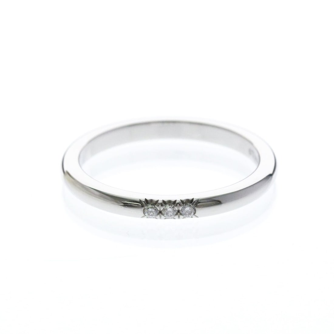 Tiffany Forever Wedding Ring 3P Diamond Platinum Fashion Diamond Band Ring Silver: --- Catalog ---Category: SizeWidth: 2.3mm / 0.09''Weight: 3.6g / 0.12oz.JP Size: 10US Size: 5.5Category: DesignType: Band ringColor: SilverMetal: PlatinumStone: DiamondStyle: FashionGender: Men,WomenM
