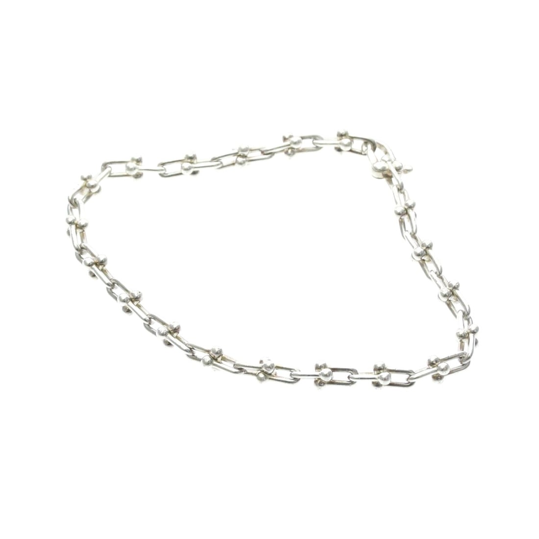 Tiffany Hardware Micro Bracelet Silver 925 No Stone Charm Bracelet Silver: --- Catalog ---Category: SizeWidth: 4.2mm / 0.16''Length: 15.5cm / 6.1''Weight: 6.1g / 0.21oz.Category: DesignType: Charm braceletColor: SilverMetal: SilverStone: No StoneStyle: FashionGender: Women,M