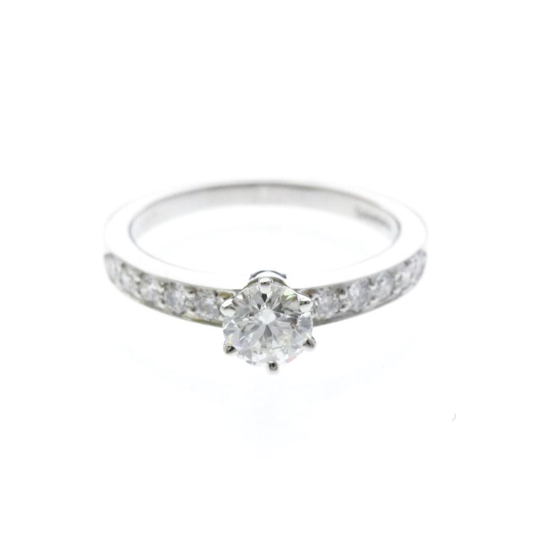 Tiffany Engagement Diamond Ring Platinum Fashion Diamond Band Ring Silver: --- Catalog ---Category: SizeWidth: 2.6mm / 0.1''Weight: 4.5g / 0.15oz.JP Size: 11US Size: 6Stone Size (HxW): 5.20mm x 5.20mm / 0.20'' x 0.20''Category: DesignType: Band ringColor: SilverMetal: Platin