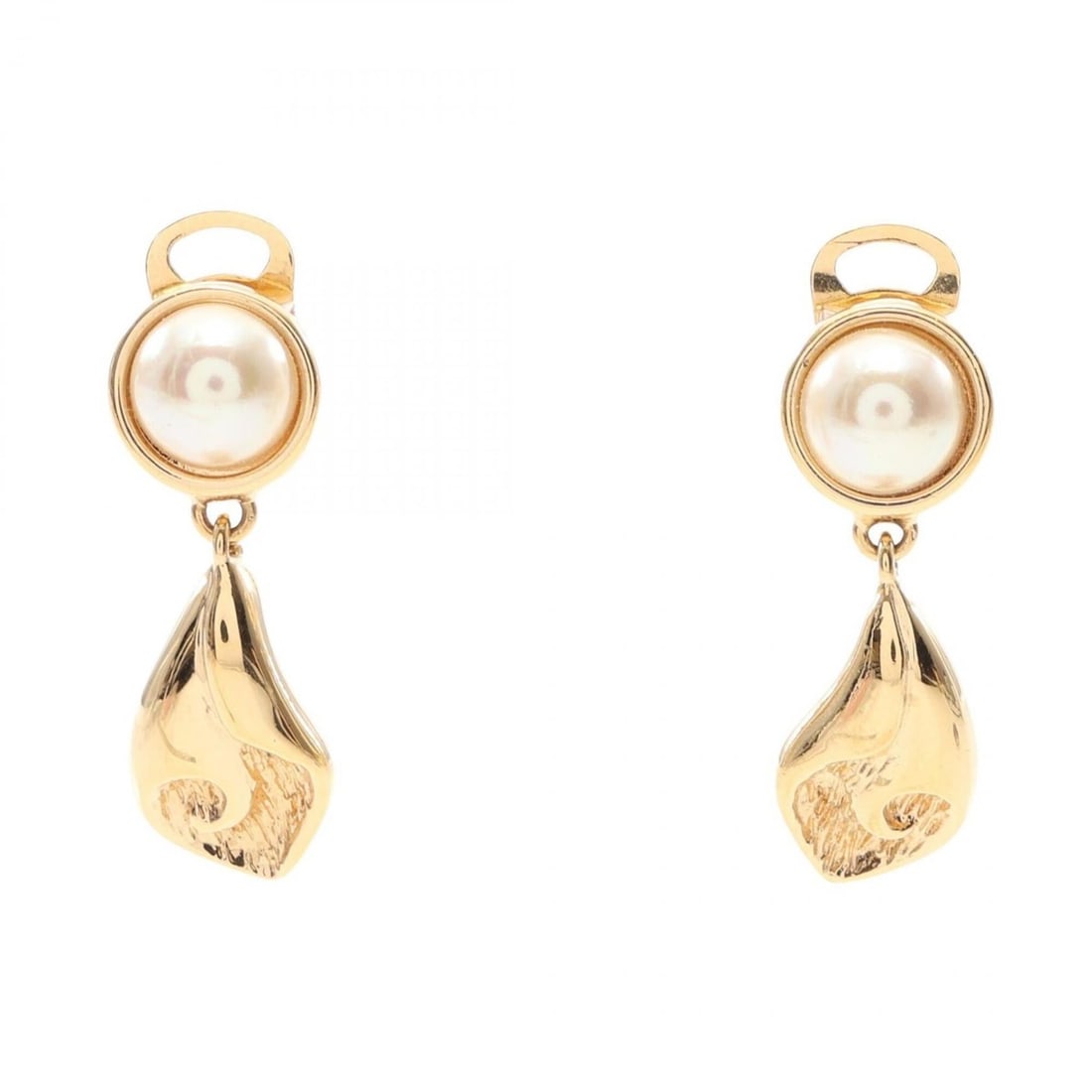 Chloé Chloe earrings, gold-plated (GP) faux pearl, women's, gold and white tones.: --- Catalog ---Category: SizeSize (HxWxD): 35.00mm x 12.00mm / 1.38'' x 0.47''Category: DesignType: Clip earringsColor: Gold, WhiteGender: WomenMaterial: Gold platingCategory: GeneralBrand: Chloé--- 