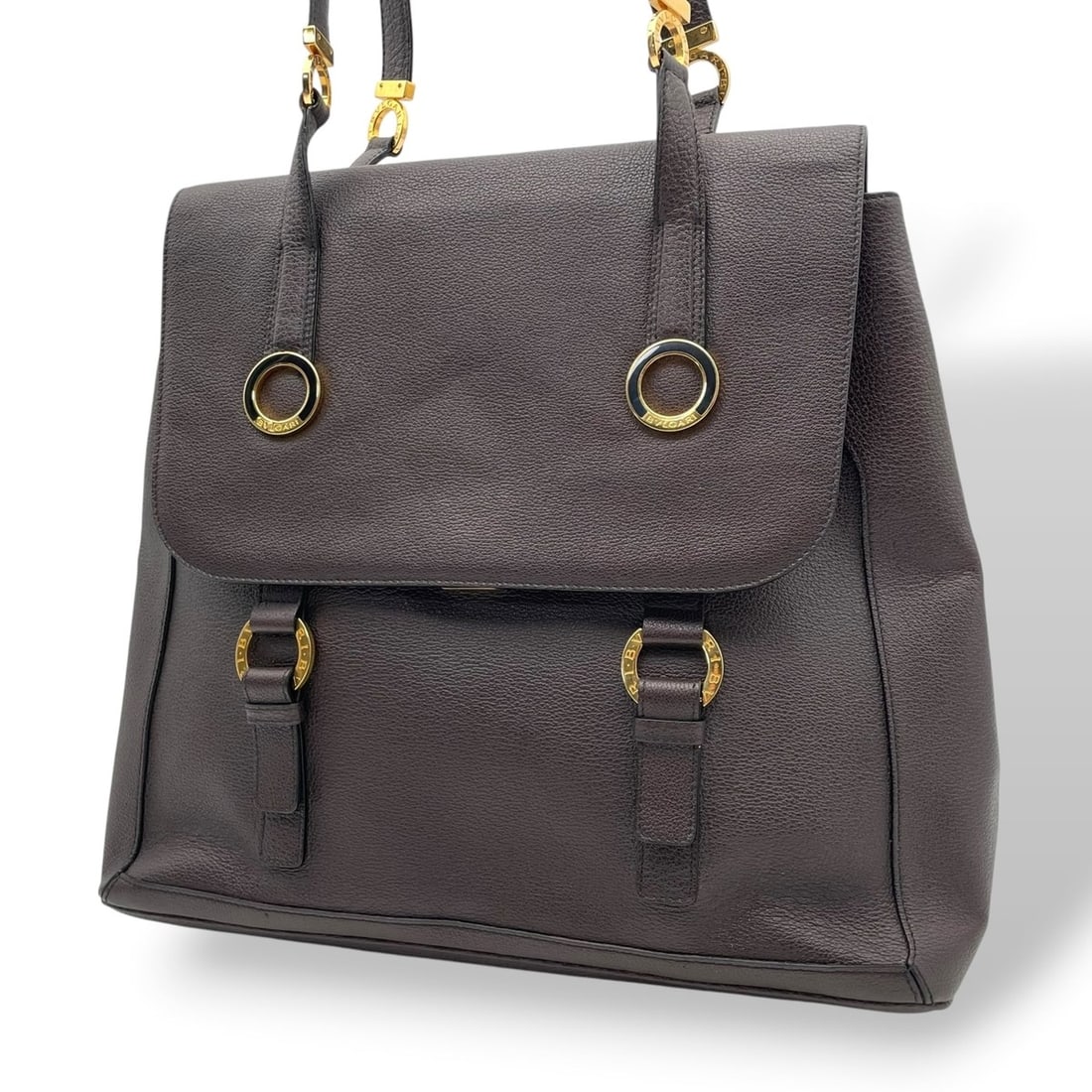 BVLGARI Tamara Tote Bag Handbag Bulgari Circle Hardware Grain Leather Dark Brown Gold E5: --- Catalog ---Category: SizeSize (HxWxD): 34cm x 38cm x 14cm / 13.38'' x 14.96'' x 5.51''Category: DesignType: Handbag, Tote bagColor: Dark brownGender: WomenMaterial: Leather Category: GeneralBrand:
