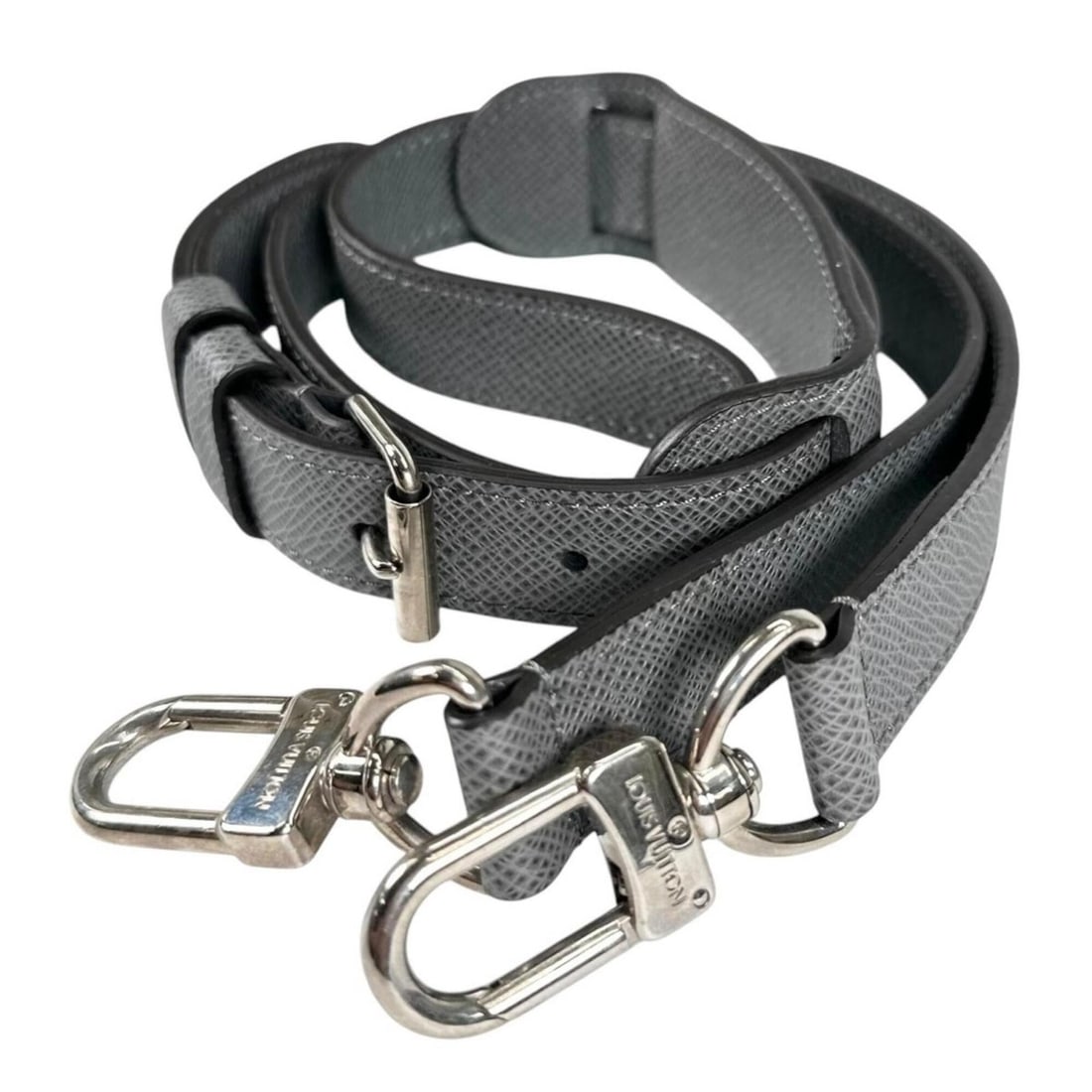 LOUIS VUITTON LV Louis Vuitton Shoulder Strap Taiga Gray Men's Women's: --- Catalog ---Category: SizeSize (HxWxD): 137cm x 2.5cm / 53.93'' x 0.98''Category: DesignType: StrapColor: GrayGender: Men,WomenMaterial: LeatherCategory: GeneralBrand: Louis Vuitton--- Item List --