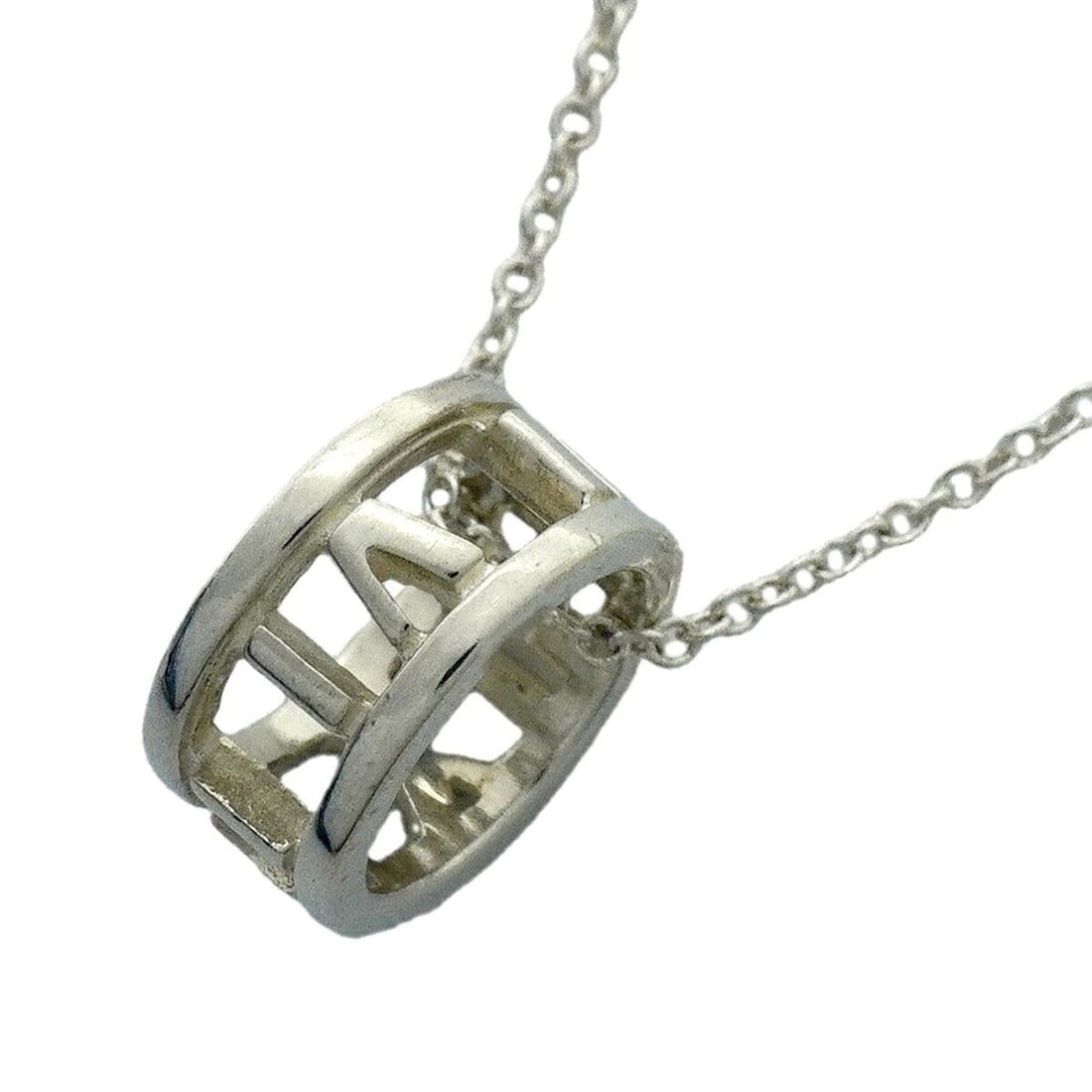 Tiffany & Co. Atlas Necklace, Sterling Silver 925, Women's: --- Catalog ---Category: SizePendant Size: 10.2mm x 5.2mm / 0.4'' x 0.2''Neck Circumference: 40.5 cm / 15.94''Category: DesignGender: WomenMaterial: Silver 925Necklace Type: NecklaceCategory: GeneralB