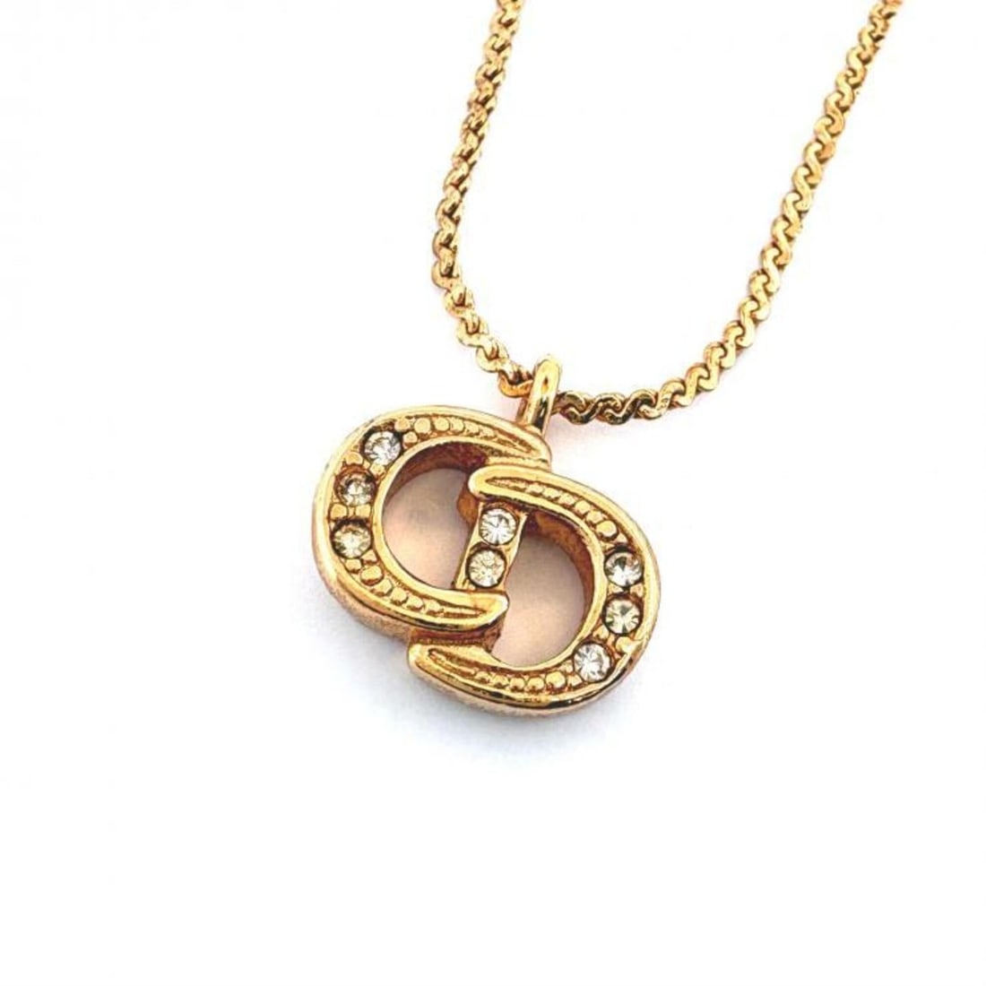 Christian Dior CD Logo Necklace, Gold GP, Rhinestones: --- Catalog ---Category: SizePendant Size: 10mm x 13mm / 0.39'' x 0.51''Neck Circumference: 42 cm / 16.53''Category: DesignColor: GoldGender: WomenMaterial: Gold plating, RhinestoneNecklace Type: Neck