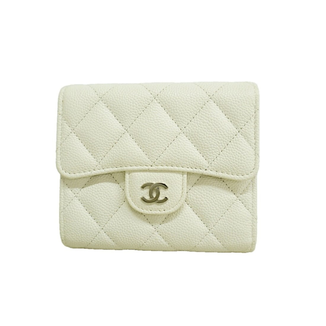 Chanel Matelassé Tri-fold Wallet, Caviar Leather, White, Women's, P3454217: --- Catalog ---Category: SizeSize (HxWxD): 10cm x 11.5cm x 2.5cm / 3.93'' x 4.52'' x 0.98''Category: DesignType: Wallet (tri-fold)Color: WhiteGender: WomenMaterial: Grained Calfskin Category: GeneralB