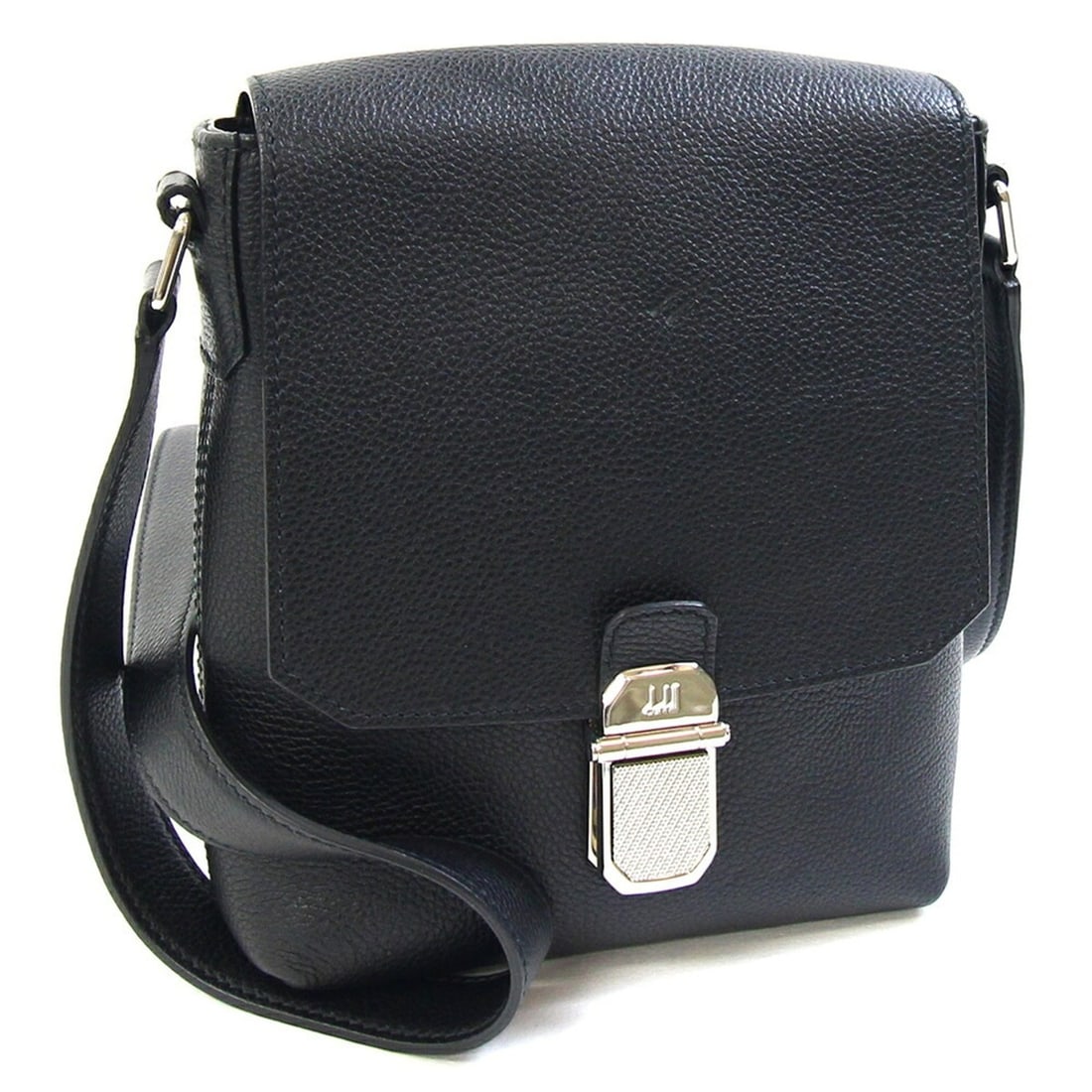 Dunhill Belgrave Crossbody Shoulder Bag DU19F3610AR001 Black Leather Men's dunhill: --- Catalog ---Category: SizeSize (HxWxD): 20cm x 17cm x 5cm / 7.87'' x 6.69'' x 1.96''Strap Length: 109cm - 123cm / 42.91'' - 48.42''Category: DesignType: Shoulder bagColor: BlackGender: MenMaterial: