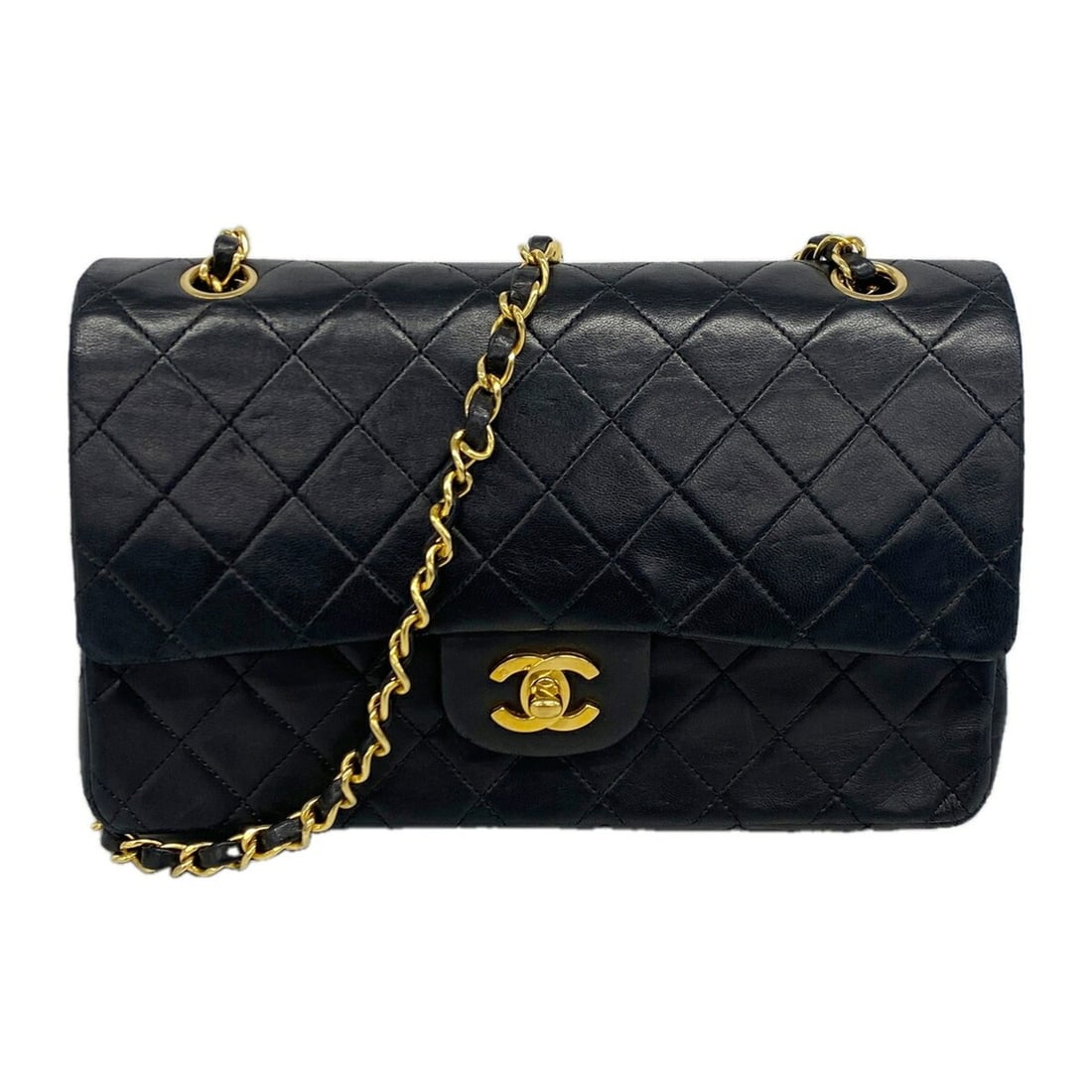 Chanel Matelassé Shoulder Bag, Double Flap, Chain, Lambskin, Black, Women's: --- Catalog ---Category: SizeSize (HxWxD): 17.5cm x 26cm x 7cm / 6.88'' x 10.23'' x 2.75''Category: DesignType: Shoulder bagColor: BlackGender: WomenMaterial: Leather Hardware Color: GoldLeather/Fur T
