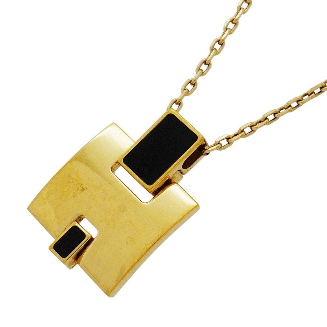 Hermes Eileen Necklace, GP Plated, Gold, Black, Women's, OP022836: --- Catalog ---Category: SizePendant Size: 21mm x 15.3mm / 0.82'' x 0.6''Neck Circumference: 45.5 cm - 50.5 cm / 17.91'' - 19.88''Category: DesignColor: Black, GoldGender: WomenMaterial: Gold platingN