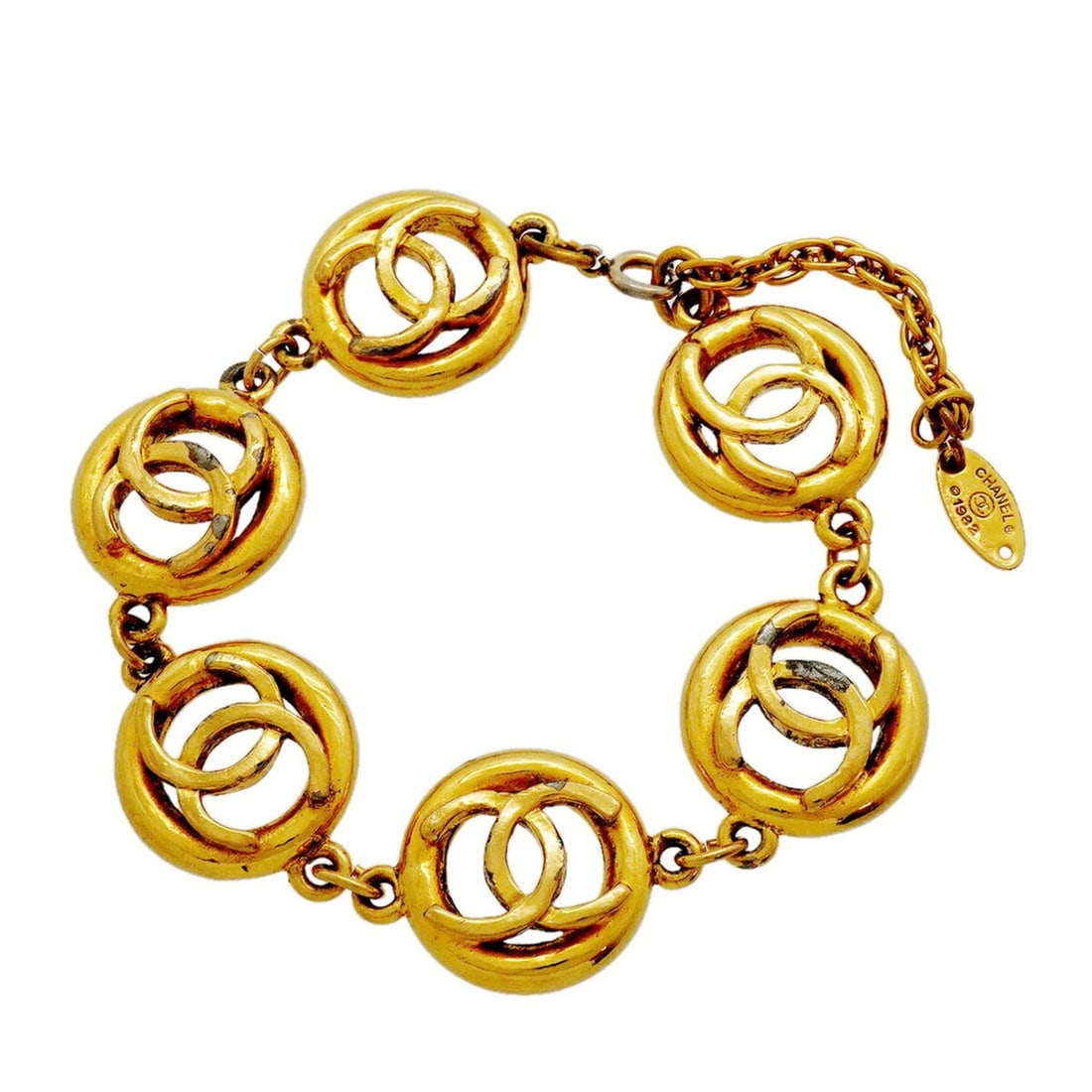 Chanel Bracelet, Coco Mark Circle, GP Plated Gold, Women's OP022011: --- Catalog ---Category: SizeLength: 22cm / 8.66''Category: DesignType: Charm braceletColor: GoldGender: WomenMaterial: Gold platingCategory: GeneralBrand: Chanel--- Item List ---Section: ConditionRan
