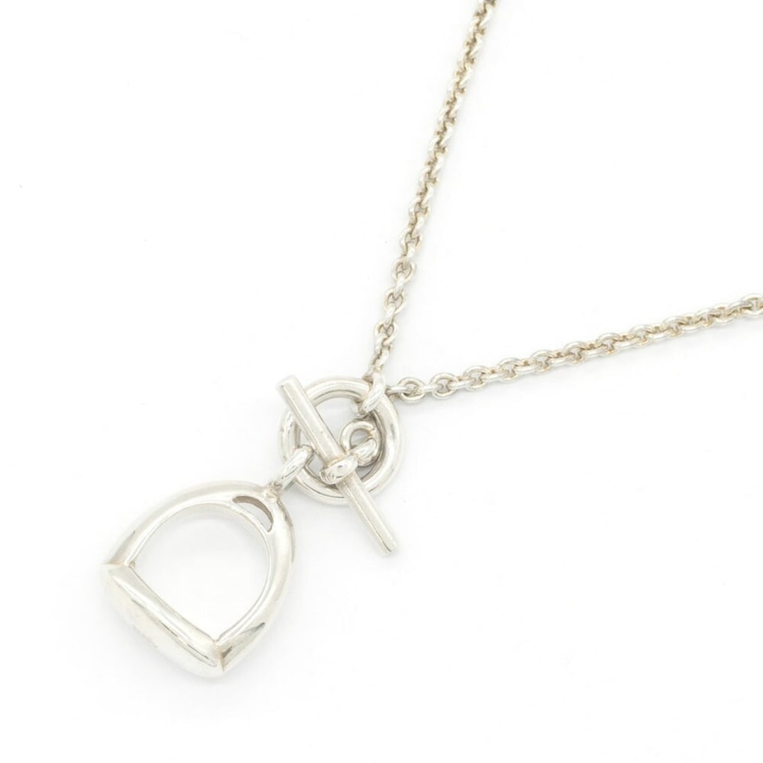 Hermes Necklace Etrier SV Sterling Silver 925 Pendant Old Ladies HERMES: --- Catalog ---Category: SizeNeck Circumference: 39 cm / 15.35''Category: DesignColor: SilverGender: WomenMaterial: Sterling silver 925Pendant Type: PendantNecklace Type: NecklaceCategory: GeneralBran