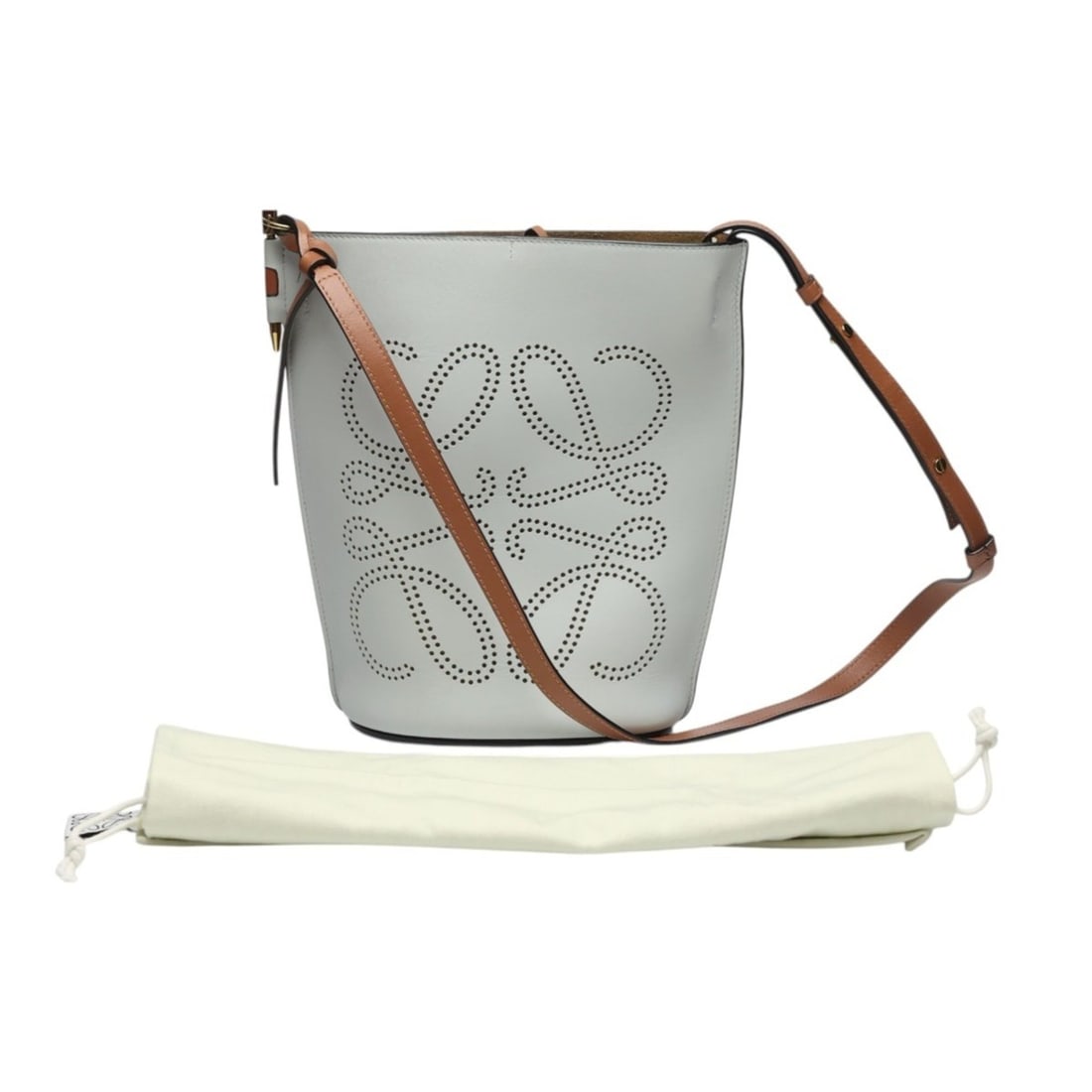 Loewe shoulder bag, one-shoulder gate bucket anagram pattern, calfskin, gray.: --- Catalog ---Category: SizeSize (HxWxD): 28cm x 25cm x 13cm / 11.02'' x 9.84'' x 5.11''Category: DesignType: Shoulder bagColor: GrayGender: WomenMaterial: Leather Leather/Fur Type: CalfskinCategory: