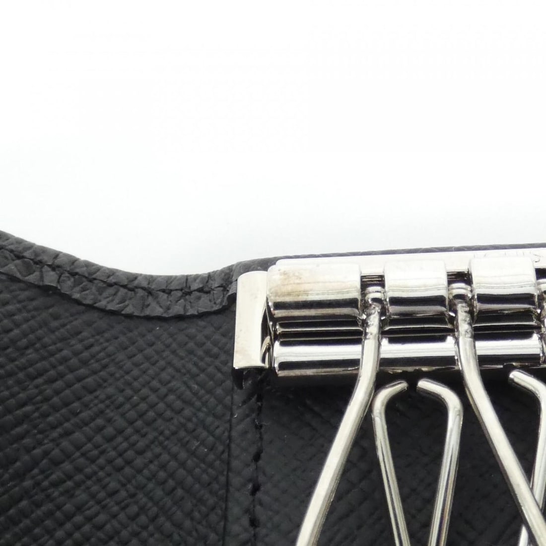 Louis Vuitton Taiga Multicles M30500 Key Case - 5
