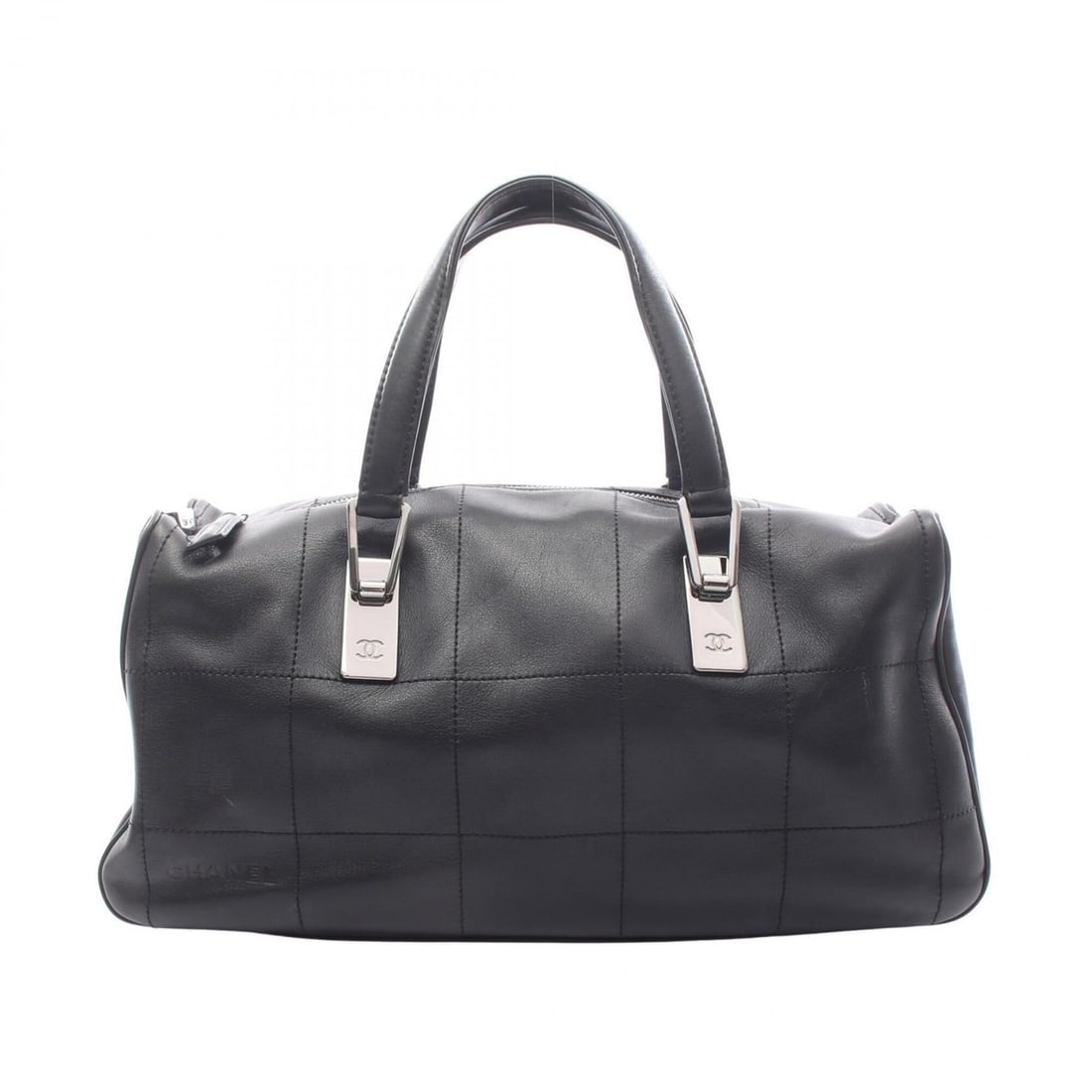 Chanel Chocolate Bar Handbag, Lambskin Leather, Women's, Black: --- Catalog ---Category: SizeSize (HxWxD): 17cm x 36cm x 10cm / 6.69'' x 14.17'' x 3.93''Handle Length: 41cm / 16.14''Category: DesignType: HandbagColor: BlackGender: WomenMaterial: Leather Hardware C