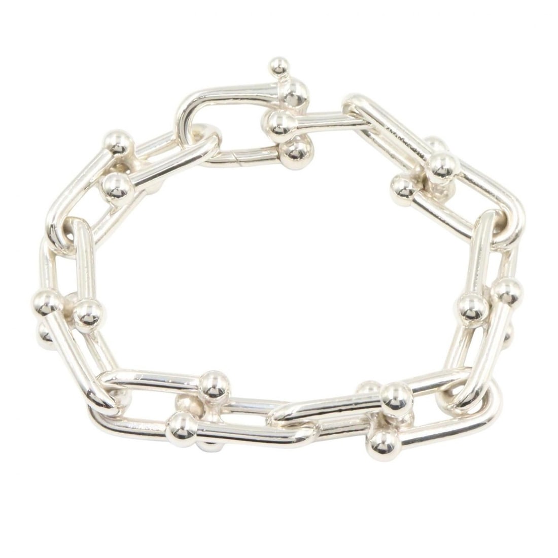 Tiffany & Co. Hardware Large Link Bracelet, Sterling Silver 925, Women's, Tone, 60153091: --- Catalog ---Category: SizeLength: 17.5cm / 6.88''Category: DesignType: Charm braceletColor: SilverGender: WomenMaterial: Silver 925Category: GeneralMPN: 60153091Brand: Tiffany--- Item List ---Secti