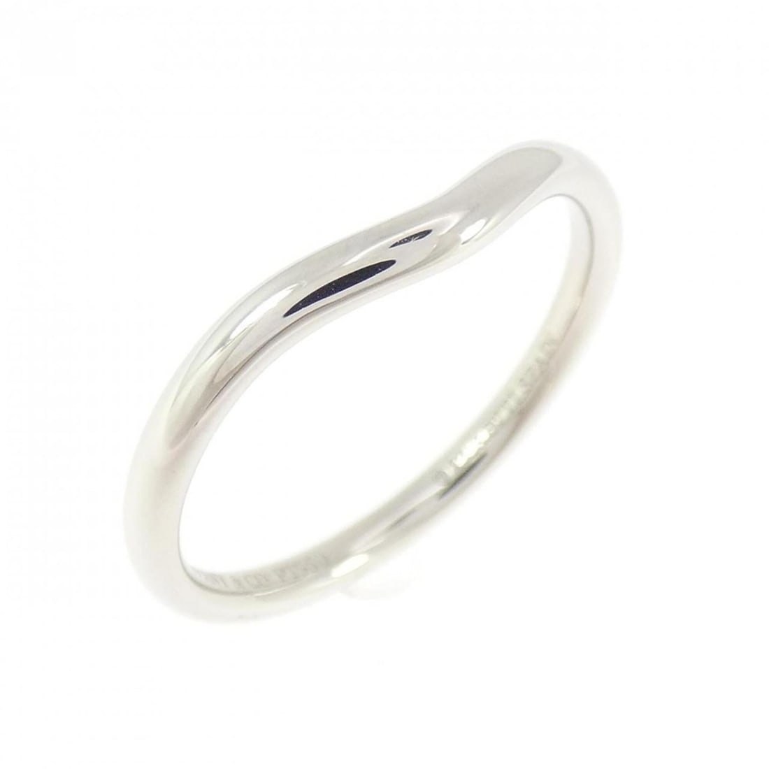 Tiffany Curved Ring: --- Catalog ---Category: SizeJP Size: 15.5US Size: 7.5Category: DesignType: Band ringGender: WomenMaterial: Platinum 950Category: GeneralBrand: Tiffany--- Item List ---Section: ConditionRanking: Rank