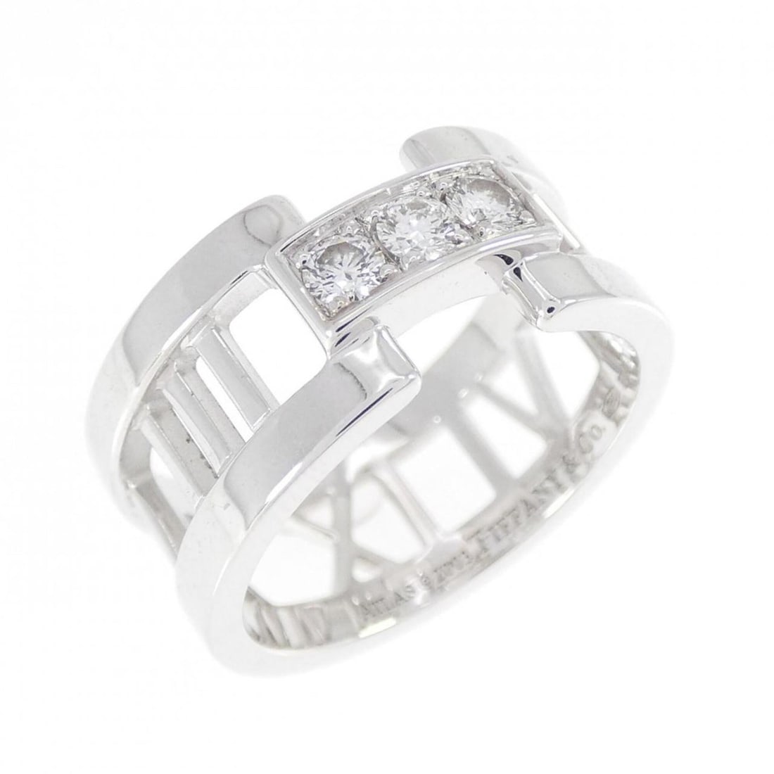 Tiffany Atlas Ring: --- Catalog ---Category: SizeJP Size: 9.5US Size: 5Category: DesignType: Band ringGender: WomenMaterial: White gold (18K)Category: GeneralBrand: Tiffany--- Item List ---Section: ConditionRanking: