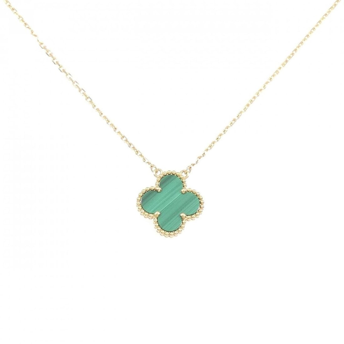 Van Cleef & Arpels Vintage Alhambra Necklace: --- Catalog ---Category: SizePendant Size: 14.9mm x 14.9mm / 0.58'' x 0.58''Neck Circumference: 37 cm - 42 cm / 14.56'' - 16.53''Category: DesignGender: WomenMaterial: Yellow gold (18K)Pendant Type: