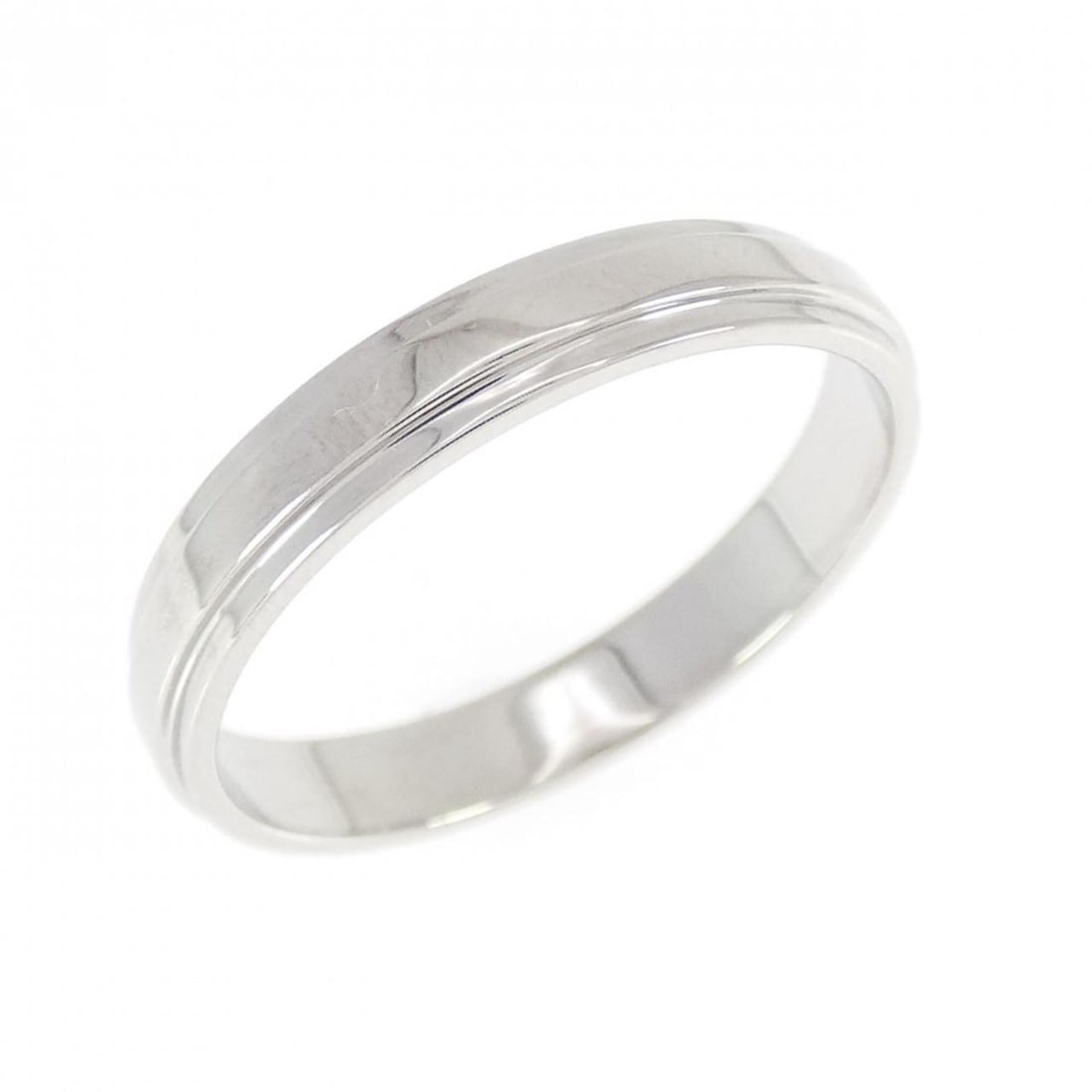 Cartier Damour Ring: --- Catalog ---Category: SizeWidth: 3.4mm / 0.13''Weight: 4.6g / 0.16oz.JP Size: 17.5US Size: 8.5Category: DesignType: Band ringGender: WomenMaterial: Platinum 950Category: GeneralBrand: Cartier---