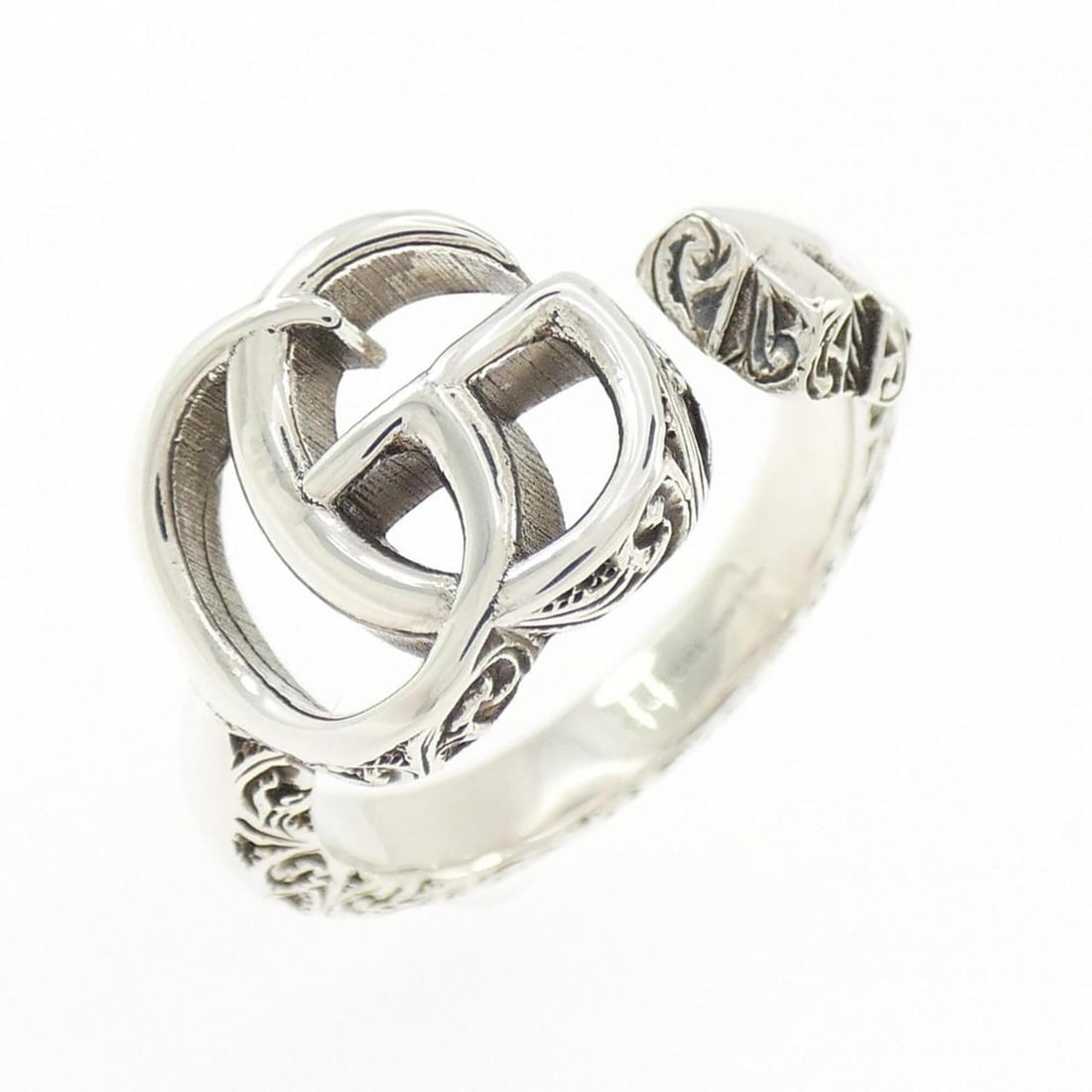 Gucci Double G Keyring: --- Catalog ---Category: SizeWeight: 5.3g / 0.18oz.JP Size: 14US Size: 7Category: DesignType: Band ringGender: WomenMaterial: Silver 925Category: GeneralBrand: Gucci--- Item List ---Section: