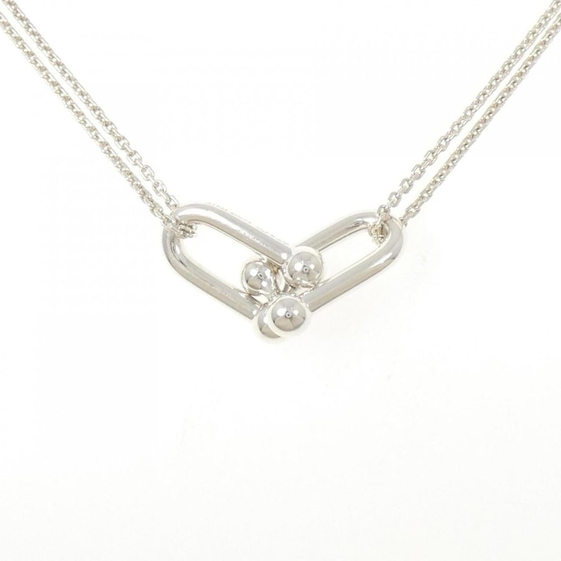 Tiffany HardWear Large Double Link Necklace: --- Catalog ---Category: SizePendant Size: 15.9mm x 28.4mm / 0.62'' x 1.11''Neck Circumference: 41 cm / 16.14''Category: DesignGender: WomenMaterial: Silver 925Pendant Type: PendantNecklace Type: