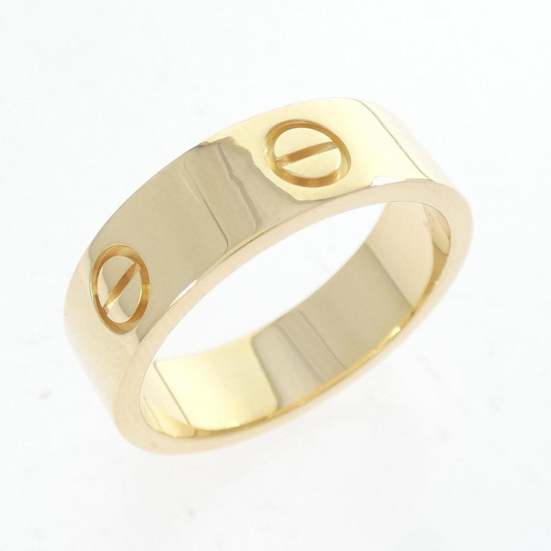 Cartier Love Ring: --- Catalog ---Category: SizeWidth: 6mm / 0.24''Weight: 8.5g / 0.29oz.JP Size: 18US Size: 9Category: DesignType: Band ringGender: MenMaterial: Yellow gold (18K)Category: GeneralLine: LoveBrand: Cartie
