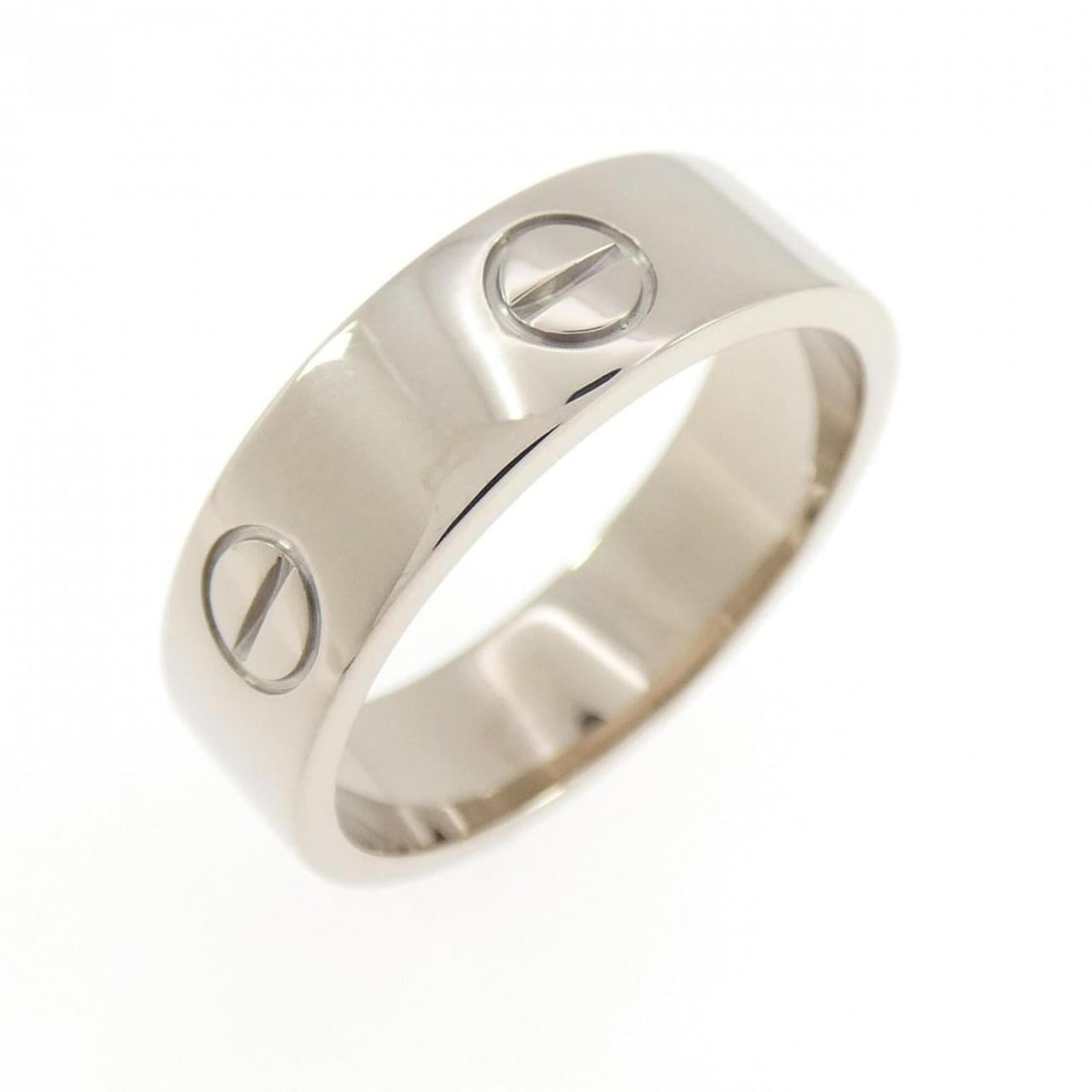 Cartier Love Ring: --- Catalog ---Category: SizeWidth: 5.8mm / 0.23''Weight: 8.4g / 0.29oz.JP Size: 17.5US Size: 8.5Category: DesignType: Band ringGender: Men,WomenMaterial: White gold (18K)Category: GeneralLine: LoveBr