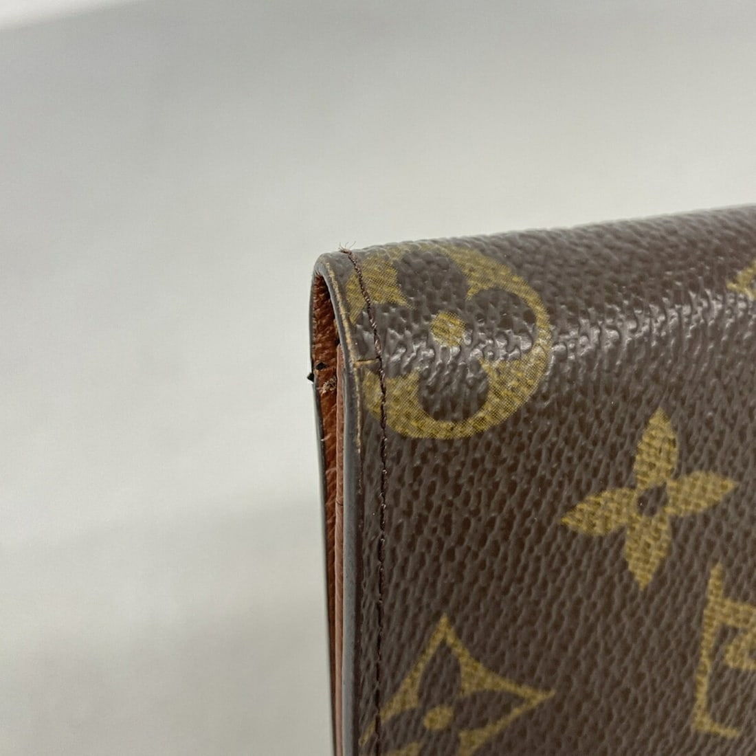 Cartier 2C Charm - 9