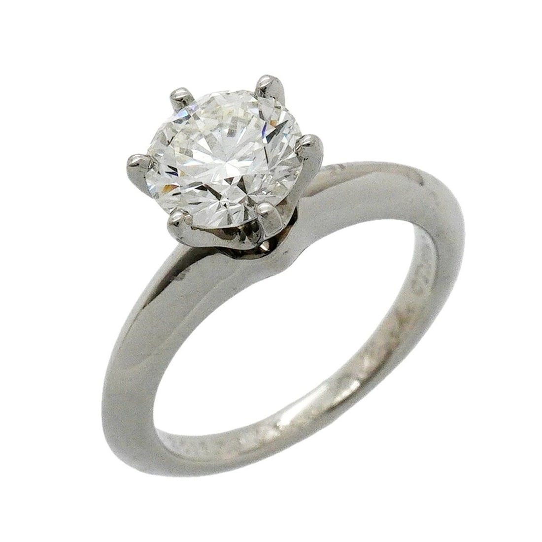 Tiffany & Co. Solitaire Ring, 1PD (One Diamond), Pt950 Platinum, 1.04ct Diamond, Size 6.5 (Women's): --- Catalog ---Category: SizeJP Size: 6.5US Size: 3.5Category: DesignType: Band ringStone: DiamondGender: WomenMaterial: Platinum 950Category: GeneralBrand: Tiffany--- Item List ---Section: ConditionR