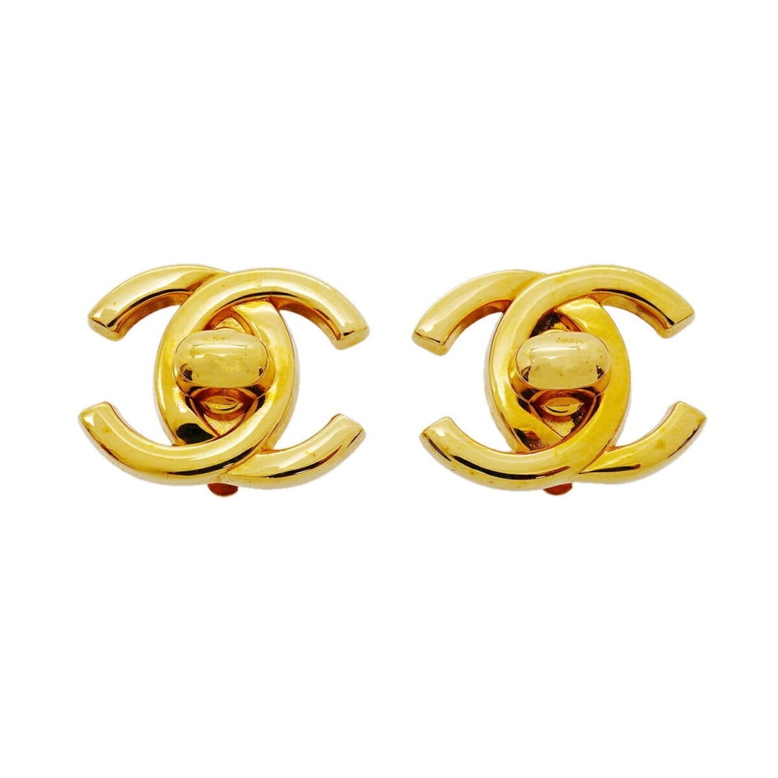 Chanel earrings, Coco Mark, turnlock, GP plated, gold, women's.: --- Catalog ---Category: SizeSize (HxWxD): 21.30mm x 27.00mm / 0.84'' x 1.06''Category: DesignType: Clip earringsColor: GoldGender: WomenMaterial: Gold platingCategory: GeneralBrand: Chanel--- Item Li