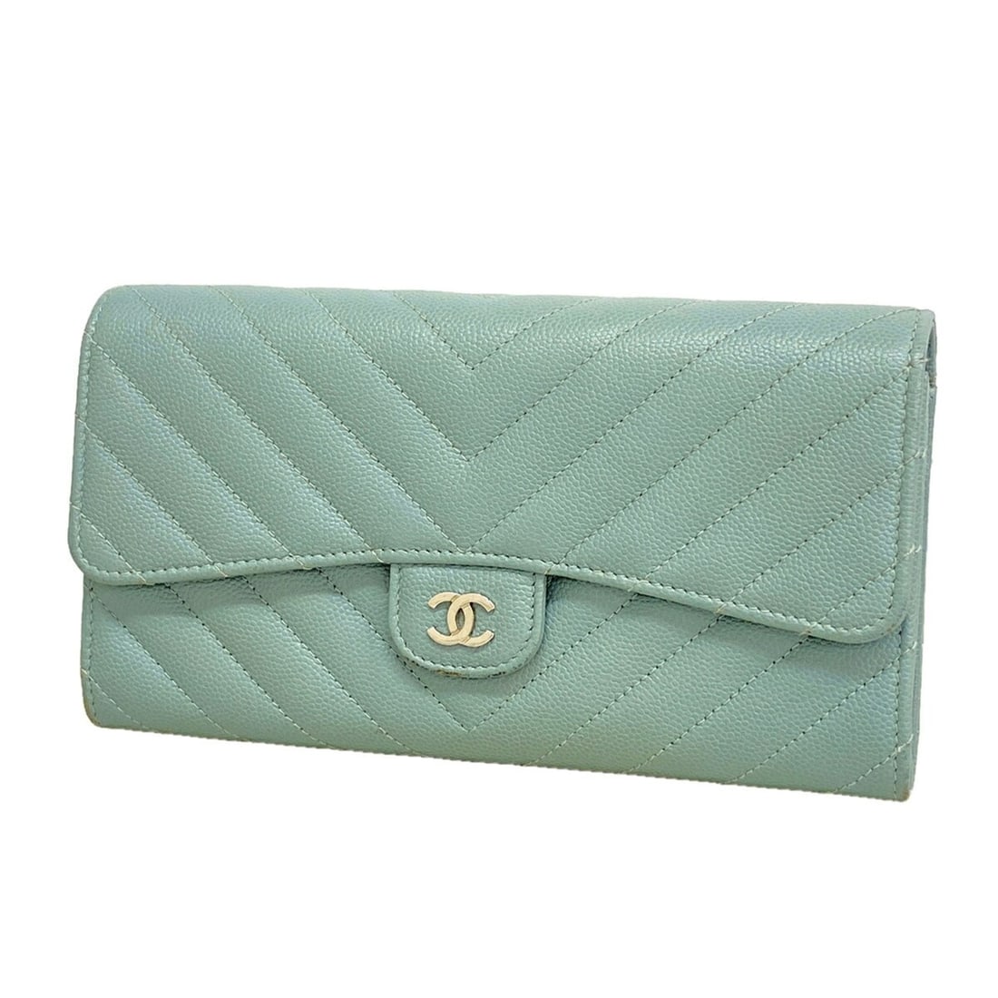 Chanel Long Wallet, Chevron Caviar Leather, Blue-Gray, Women's, P3465765: --- Catalog ---Category: SizeSize (HxWxD): 10.5cm x 19.5cm x 3.5cm / 4.13'' x 7.67'' x 1.37''Category: DesignType: Long wallet (bi-fold)Gender: WomenMaterial: Grained Calfskin Category: GeneralBrand: 