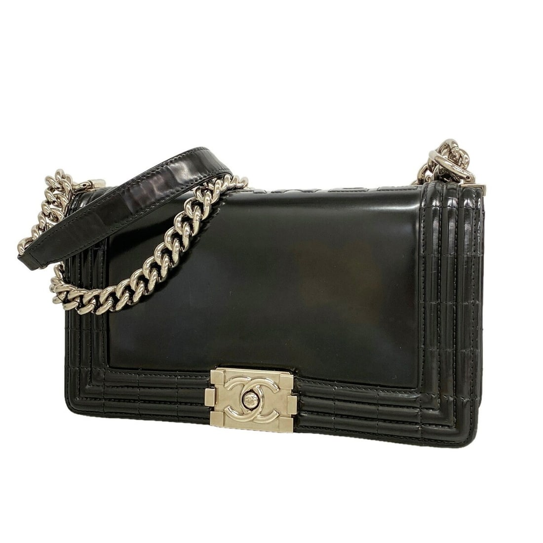 Chanel Boy Chain Shoulder Bag, Leather, Black, Women's, P3454641: --- Catalog ---Category: SizeSize (HxWxD): 14cm x 25cm x 6cm / 5.51'' x 9.84'' x 2.36''Category: DesignType: Shoulder bagColor: BlackGender: WomenMaterial: Leather Hardware Color: SilverCategory: Gene