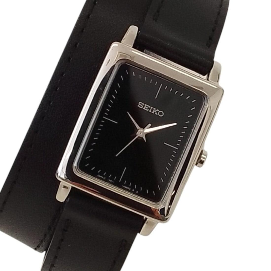 SEIKO x AP STUDIO HIROB Double-Band Quartz Watch 1N01-HAN0 Black Dial Women's: --- Catalog ---Category: SizeWrist Size: 14cm - 17cm / 5.51'' - 6.69''Case Diameter: 20mm / 0.79''Category: DesignType: WristwatchGender: WomenColor (Dial): BlackMaterial (Band): LeatherMaterial (Case