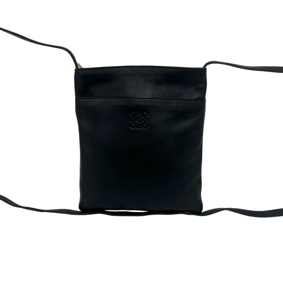 LOEWE Vintage Anagram Logo Leather Shoulder Bag/Pouch/Sacoche, Black, 66291: --- Catalog ---Category: SizeSize (HxWxD): 21cm x 18.5cm / 8.26'' x 7.28''Category: DesignType: Pochette, Shoulder bagColor: BlackGender: WomenMaterial: Leather Category: GeneralBrand: Loewe--- Item L