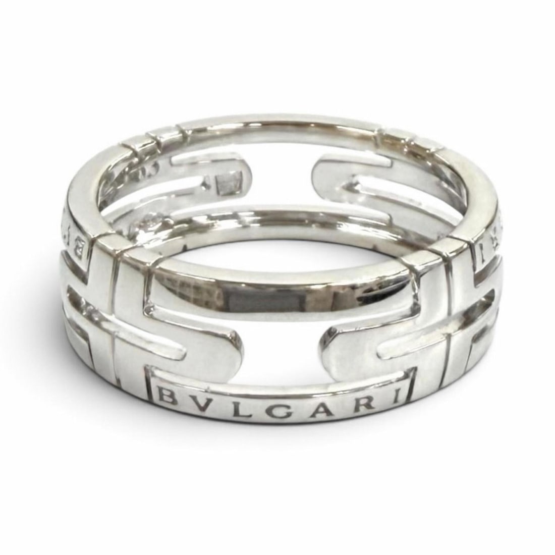 BVLGARI AU750 Parentesi Openwork Ring, White Gold, Size 63, Made in Italy, Weight 7.64g, Men's,: --- Catalog ---Category: SizeUS Size: 11Brand Size: 63Category: DesignType: Band ringColor: White goldGender: MenMaterial: White gold (18K)Category: GeneralBrand: BvlgariCountry of Origin: Italy--- It