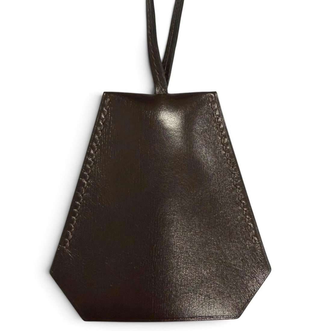 HERMES Box Calf Margiela Era Large Clochette Necklace Dark Brown ?G Stamp Made in France Men's: --- Catalog ---Category: SizePendant Size: 80mm x 75mm / 3.14'' x 2.95''Neck Circumference: 58 cm / 22.83''Category: DesignColor: Dark brownGender: MenMaterial: Box calf leatherNecklace Type: Necklace