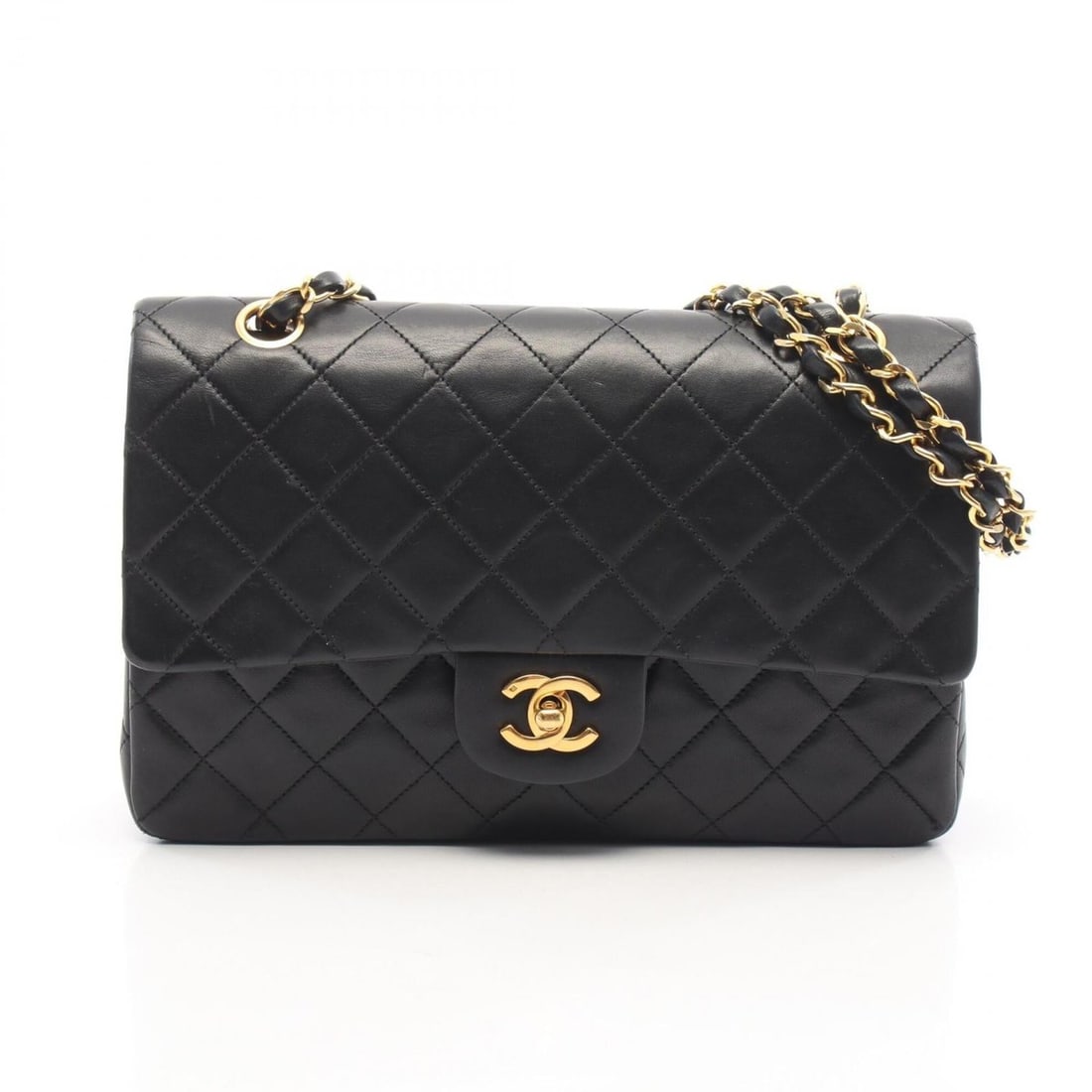 Chanel Matelassé Double Flap Shoulder Bag/Handbag, Lambskin Leather, Women's, Black: --- Catalog ---Category: SizeSize (HxWxD): 16cm x 25cm x 6.5cm / 6.29'' x 9.84'' x 2.55''Category: DesignType: Handbag, Shoulder bagColor: BlackGender: WomenMaterial: Leather Hardware Color: GoldLeath