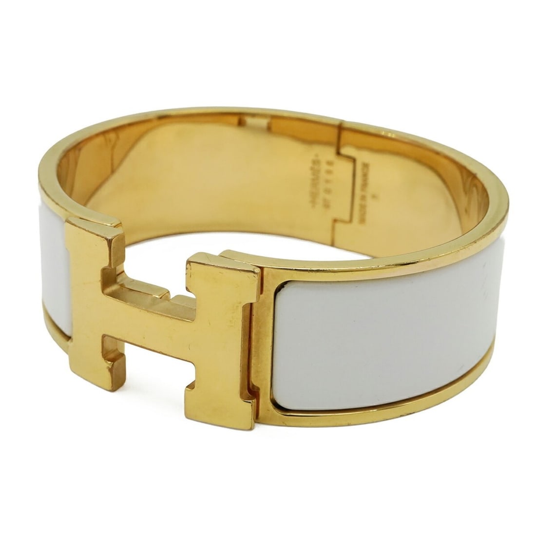 HERMES Clic Clac H PM Bracelet Bangle Enamel GP Gold Plated White: --- Catalog ---Category: SizeWidth: 16cm / 6.29''Category: DesignType: Charm braceletColor: WhiteGender: WomenMaterial: EnamelCategory: GeneralBrand: HermesCountry of Origin: France--- Item List ---Se