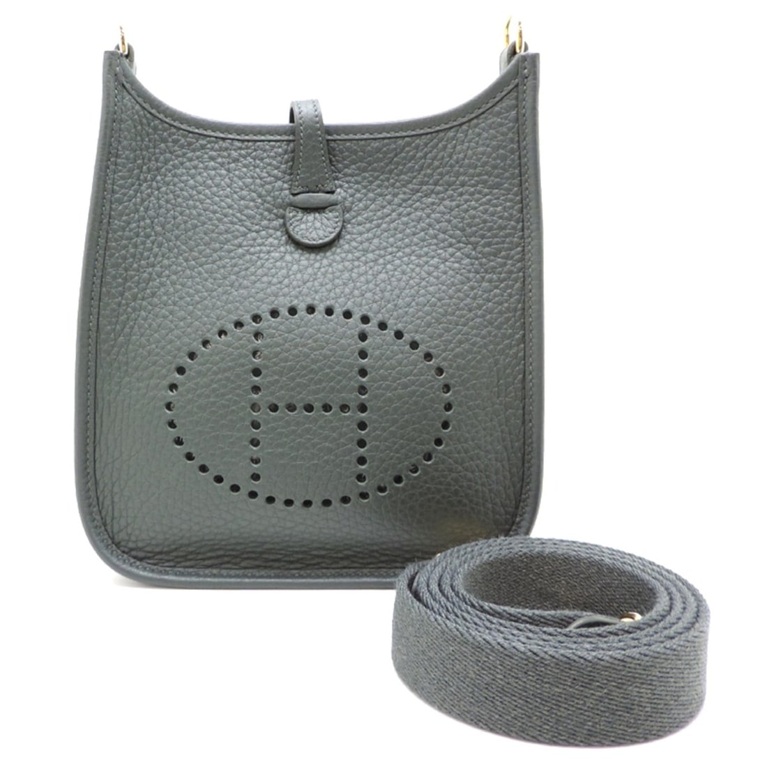 Hermes Evelyne TPM Amazone K stamp, 2025 model, women's shoulder bag, Taurillon Clemence leather,: --- Catalog ---Category: SizeSize (HxWxD): 18cm x 16cm x 5cm / 7.08'' x 6.29'' x 1.96''Category: DesignType: Shoulder bagColor: GrayGender: WomenMaterial: Taurillon clemence leather Category: GeneralL