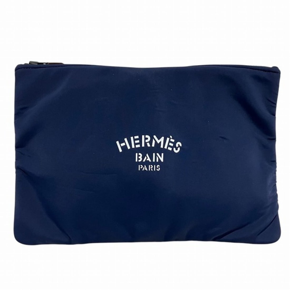 Hermes NeoBain Trousse Flat GM Handbag Clutch Bag for Men and Women: --- Catalog ---Category: SizeSize (HxWxD): 23cm x 33cm / 9.05'' x 12.99''Category: DesignType: Clutch bag, HandbagColor: NavyGender: Men,WomenMaterial: Neoprene Category: GeneralBrand: Hermes--- Item 