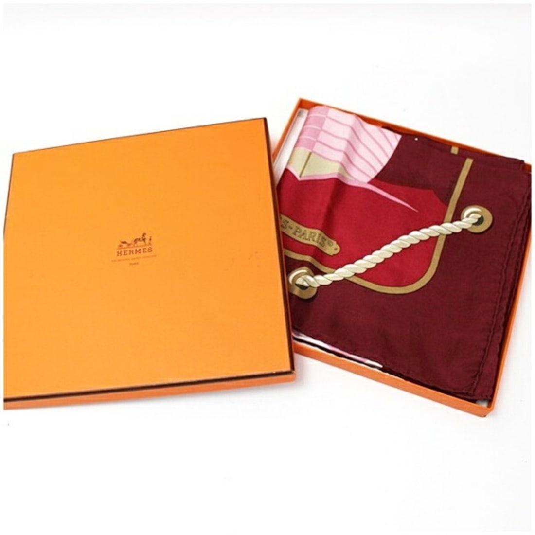 Hermes Silk Scarf Muffler Carre 90 GRAND LARGUE HERMES Women's: --- Catalog ---Category: SizeSize (LxW): 88cm x 86cm / 34.64'' x 33.85''Category: DesignType: ScarfColor: Red color, WhiteGender: Men,WomenMaterial: Silk Category: GeneralBrand: Hermes--- Item List --