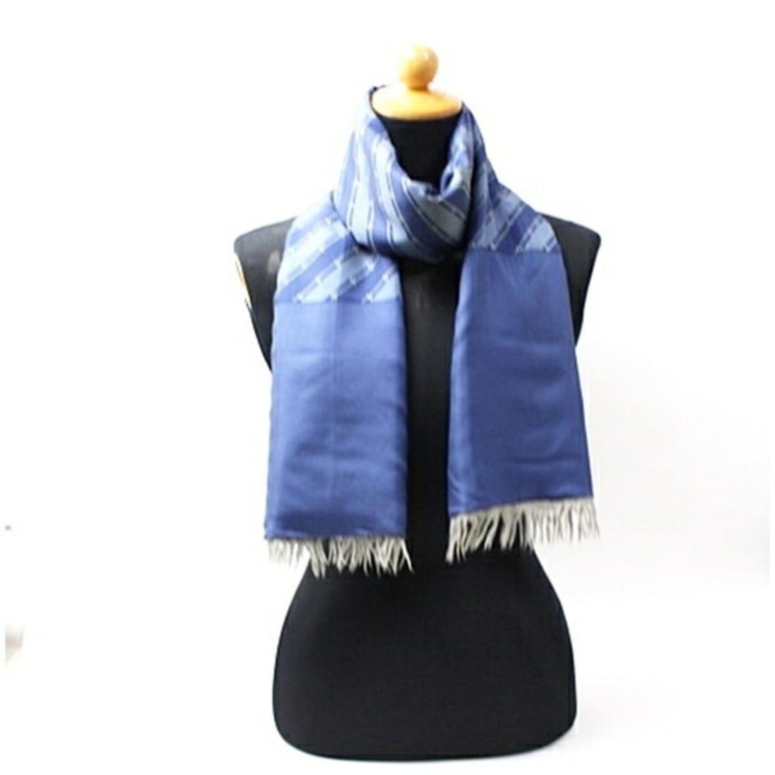 Hermes Silk Scarf, Blue with H-pattern and Stripe in Gray, 150 x 28 cm, HERMES, Men's Women's.: --- Catalog ---Category: SizeSize (LxW): 1.5m x 28cm / 59.05'' x 11.02''Category: DesignType: StoleColor: Blue, GrayGender: Men,WomenMaterial: Silk Category: GeneralBrand: Hermes--- Item List ---Secti
