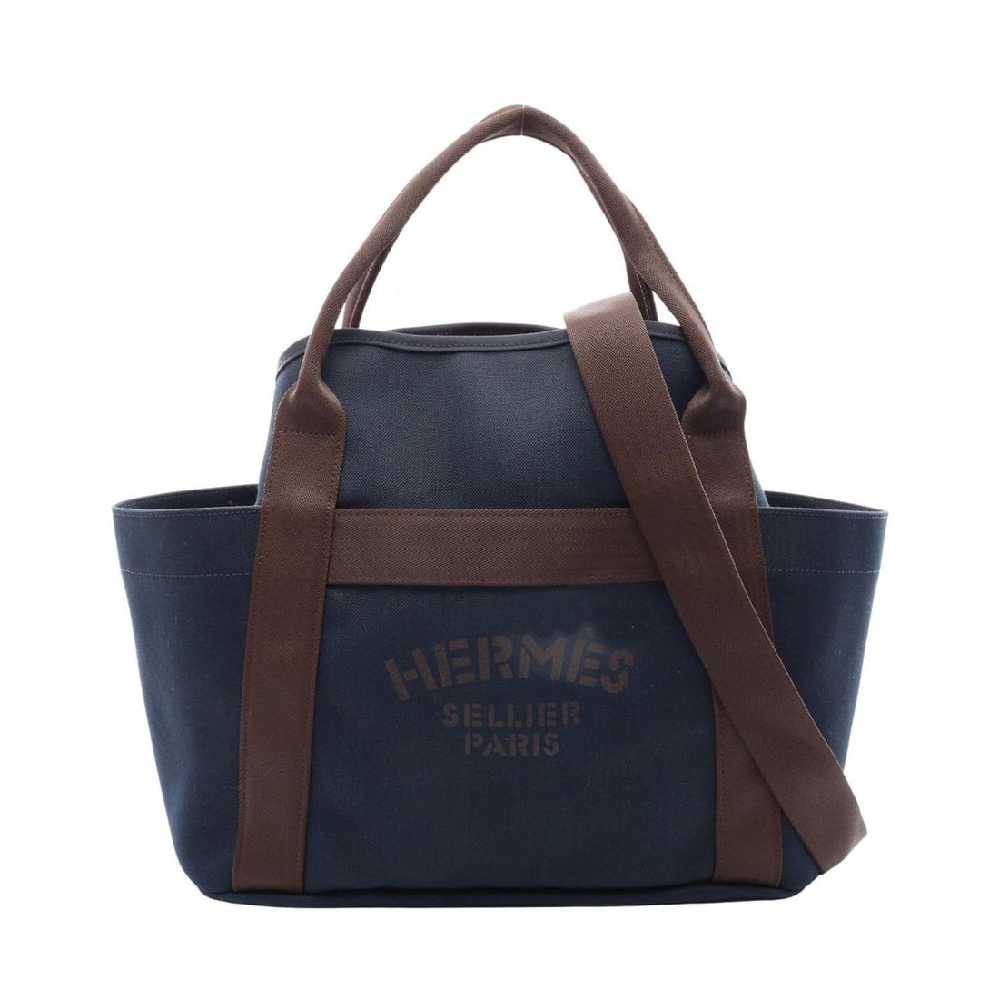 Hermes Sac de Pansage Groom Blue Navy Feu 2-Way Tote Bag Handbag Toile Chevron Military Women's: --- Catalog ---Category: SizeSize (HxWxD): 35cm x 38cm x 15cm / 13.77'' x 14.96'' x 5.9''Category: DesignType: Handbag, Tote bagColor: Brown, NavyGender: WomenMaterial: Toile chevron Hardware Color: S